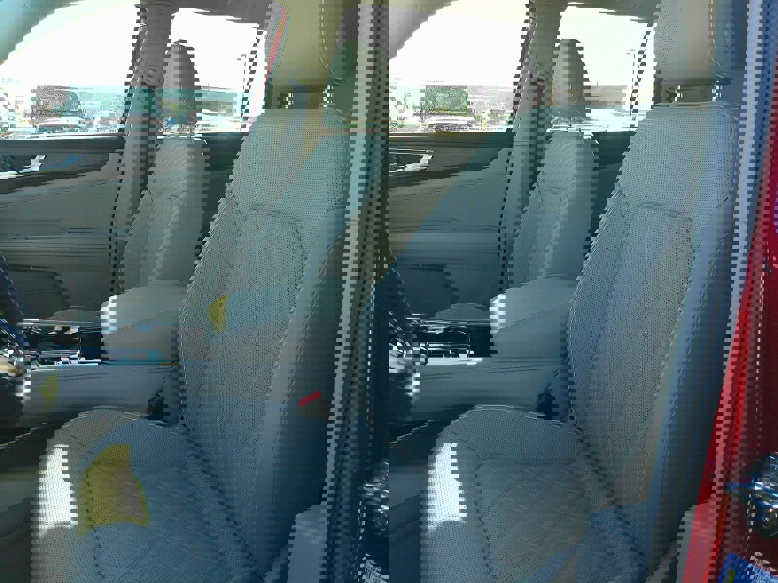 2025 Volkswagen Atlas SEL Premium R-Line photo 3