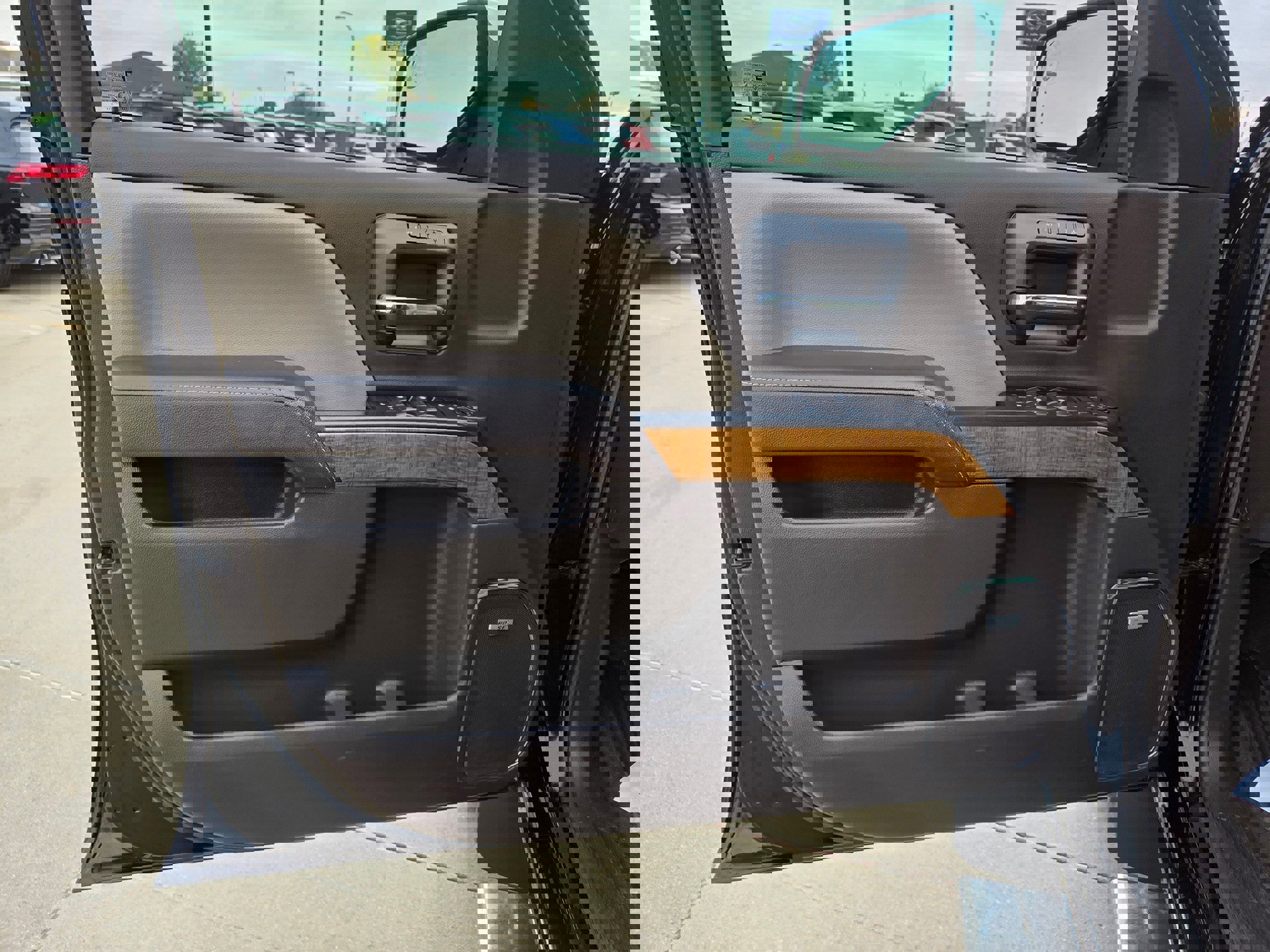 2018 Gmc Sierra 1500 SLT photo 2