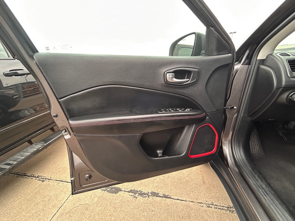 Used 2021 Jeep Compass Trailhawk SUV