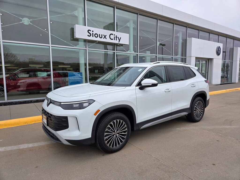 New 2025 Volkswagen Tiguan 2.0T S SUV