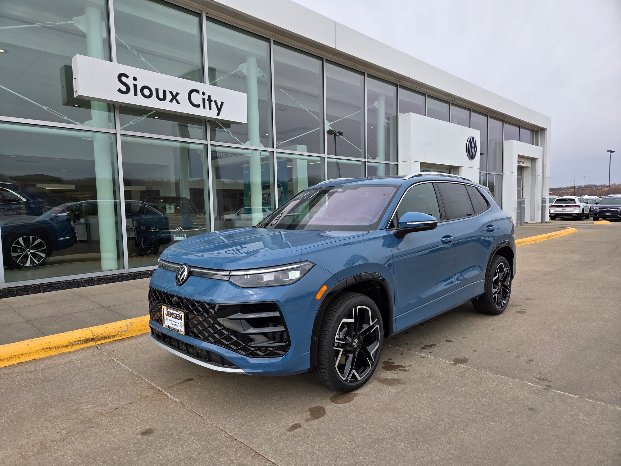 2026 Volkswagen Tiguan SEL R-Line Turbo 4Motion