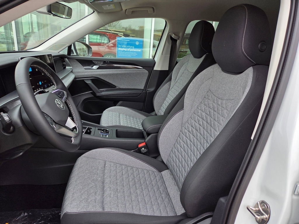 New 2025 Volkswagen Tiguan 2.0T S SUV