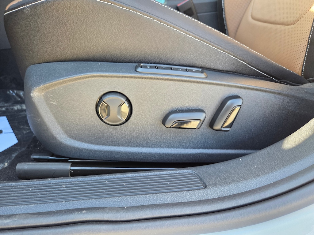 New 2025 Volkswagen Jetta 1.5T SEL Sedan