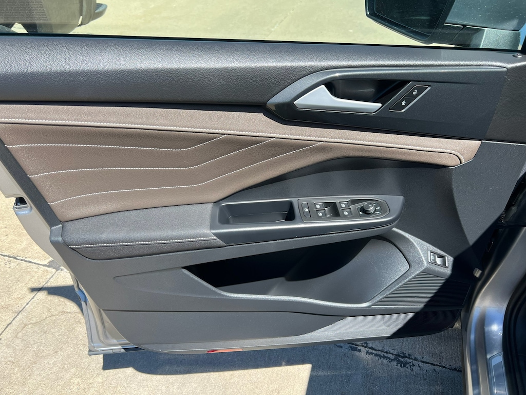 Certified 2024 Volkswagen Taos 1.5T SEL SUV