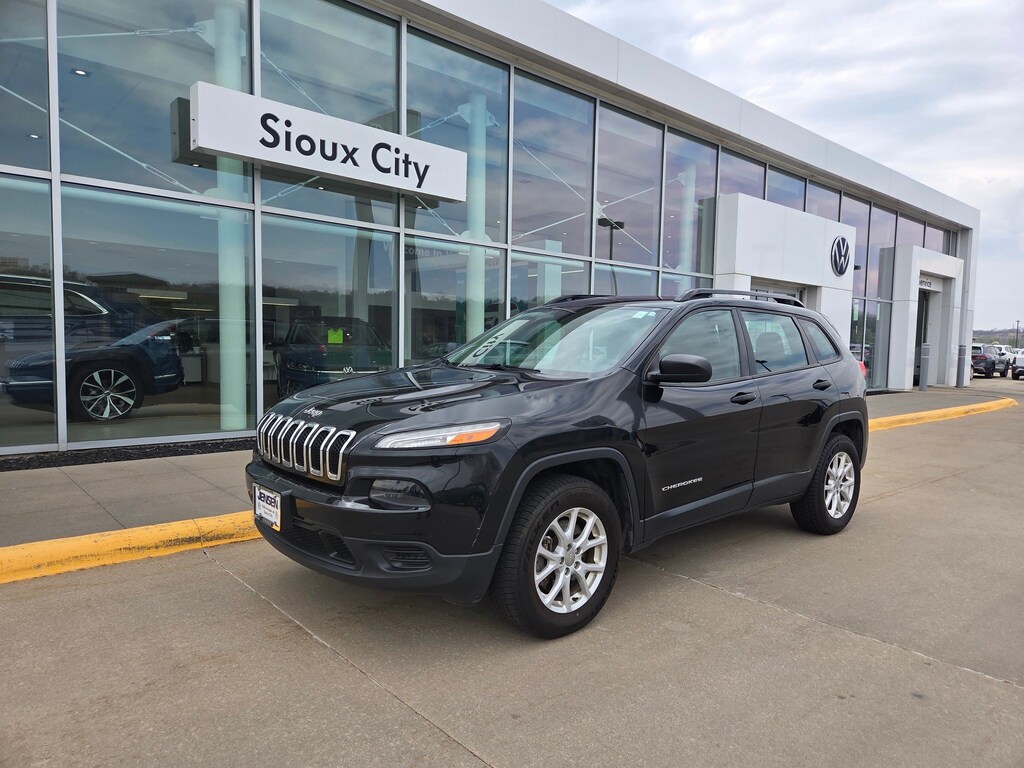 Used 2016 Jeep Cherokee Sport 4x4 SUV
