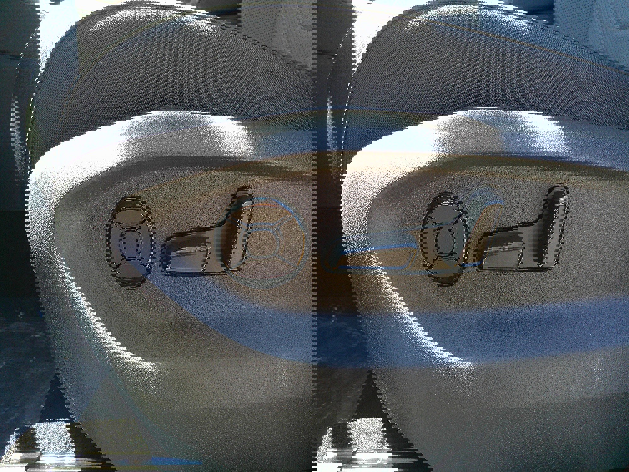 2025 Volkswagen Tiguan SE photo 4