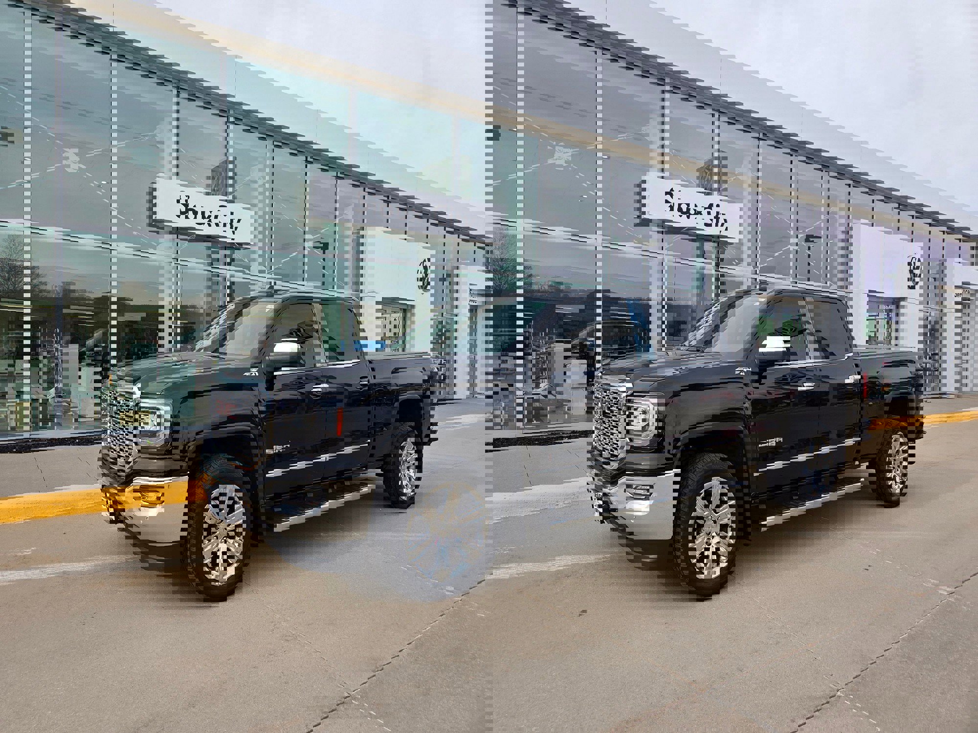 2018 GMC Sierra 1500 SLT's photo