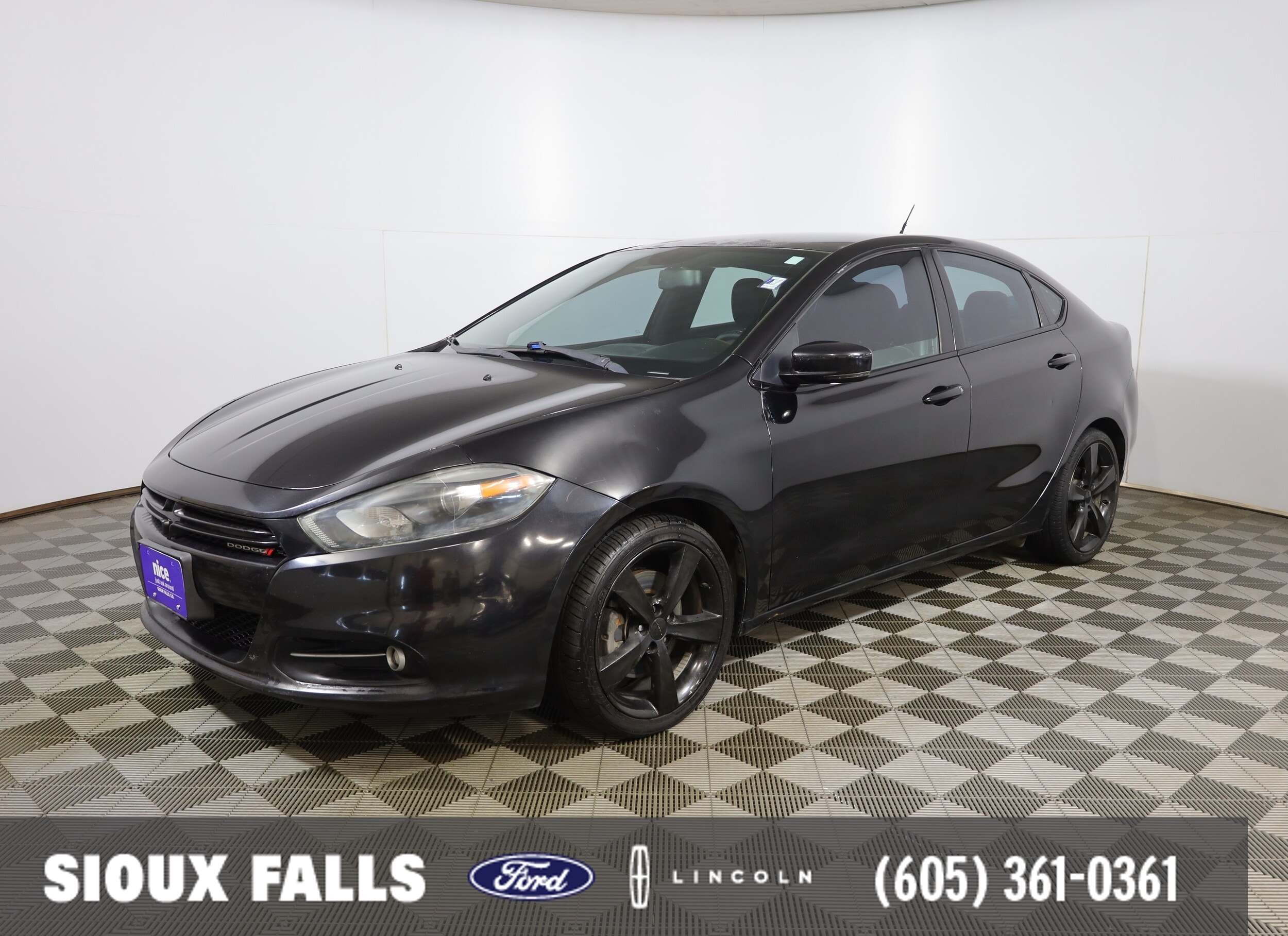 Pitch Black 2013 Dodge Dart Sedan Front-Wheel Drive 6-Speed Manual