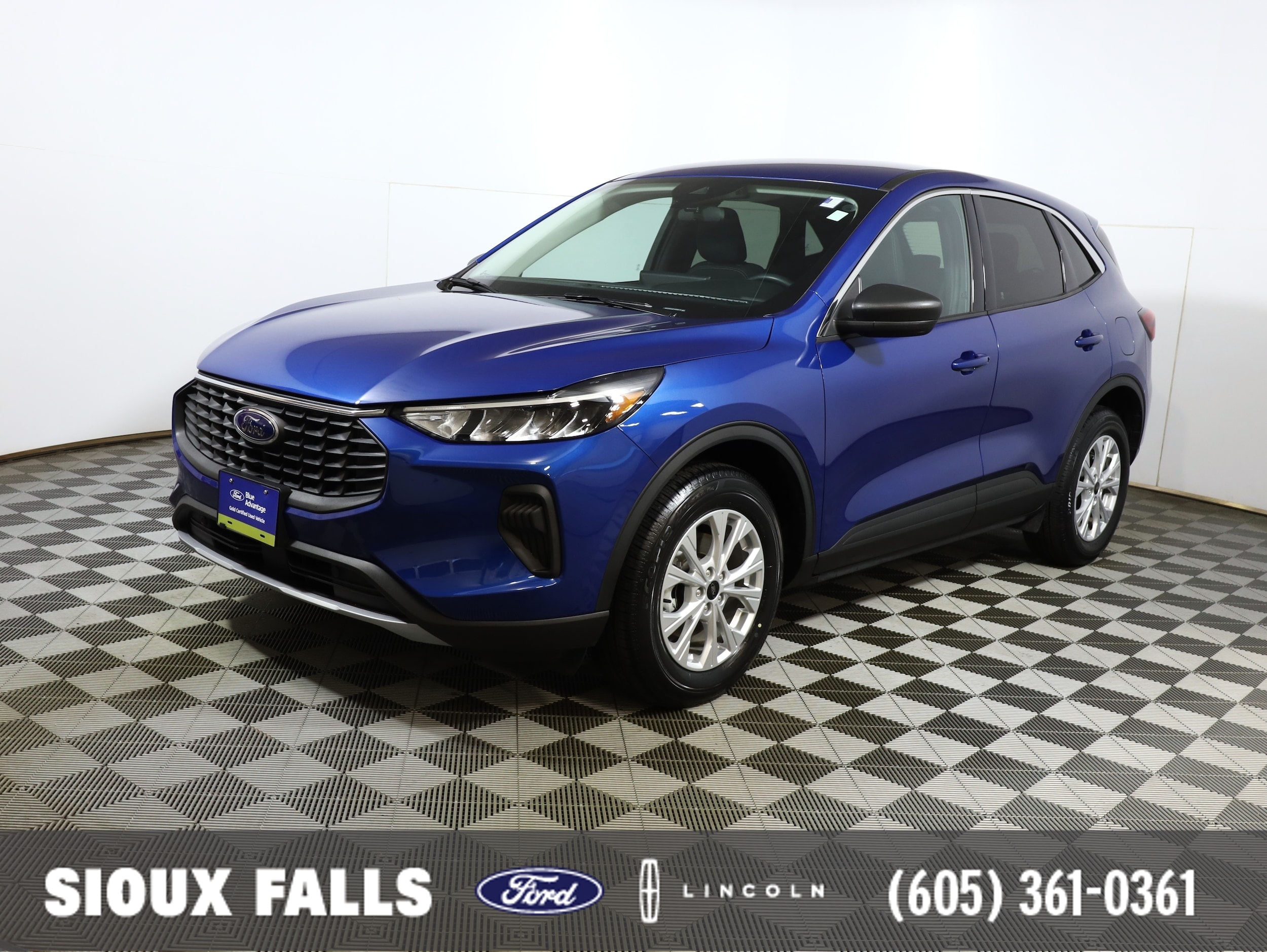 2023 Ford Escape Active's photo
