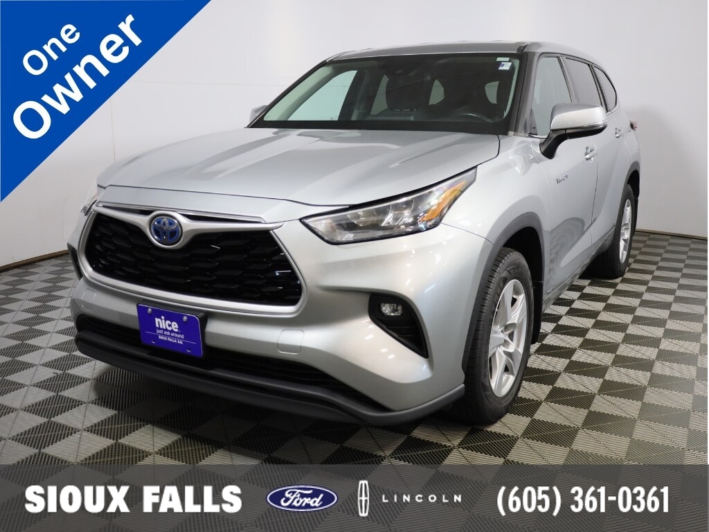 2020 Toyota Highlander LE