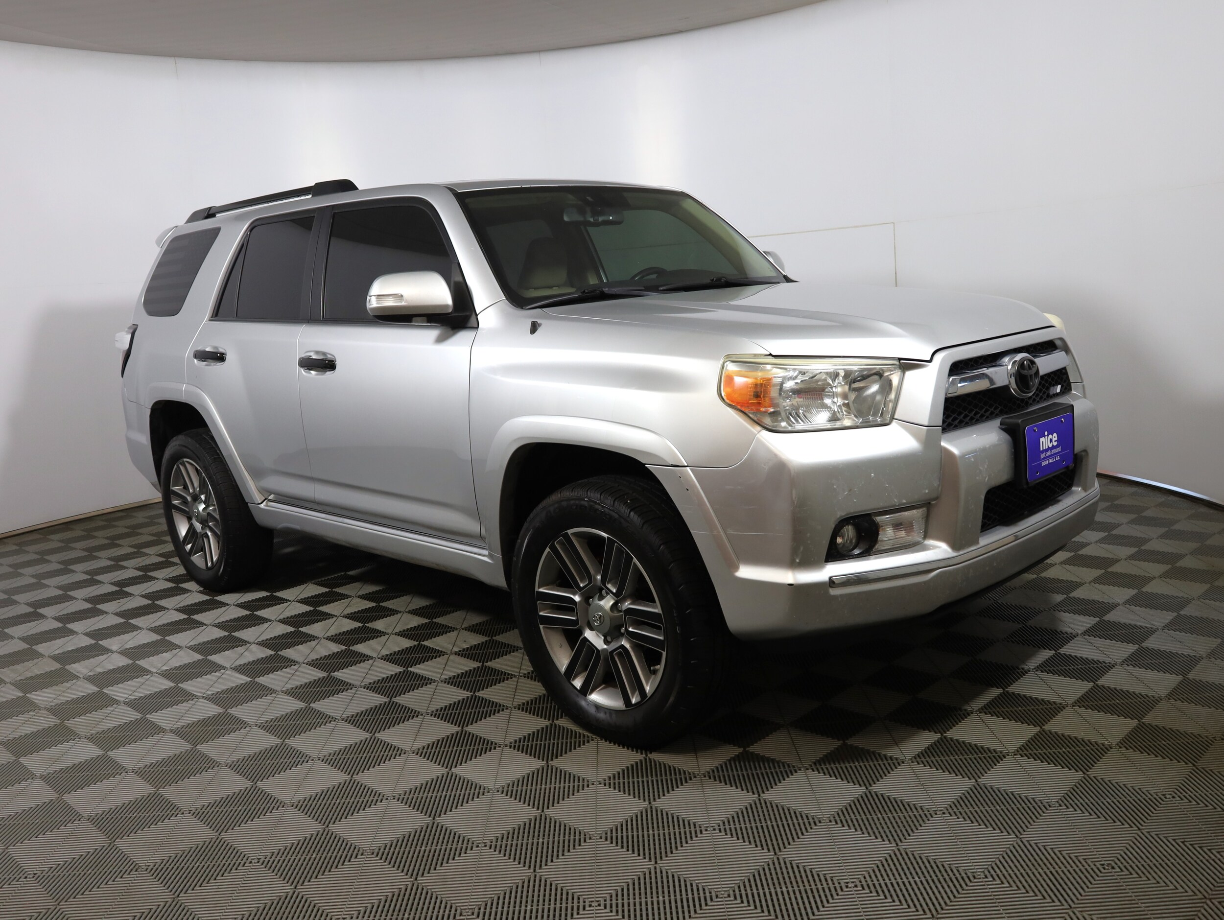 2010 Toyota 4Runner Trail photo 2