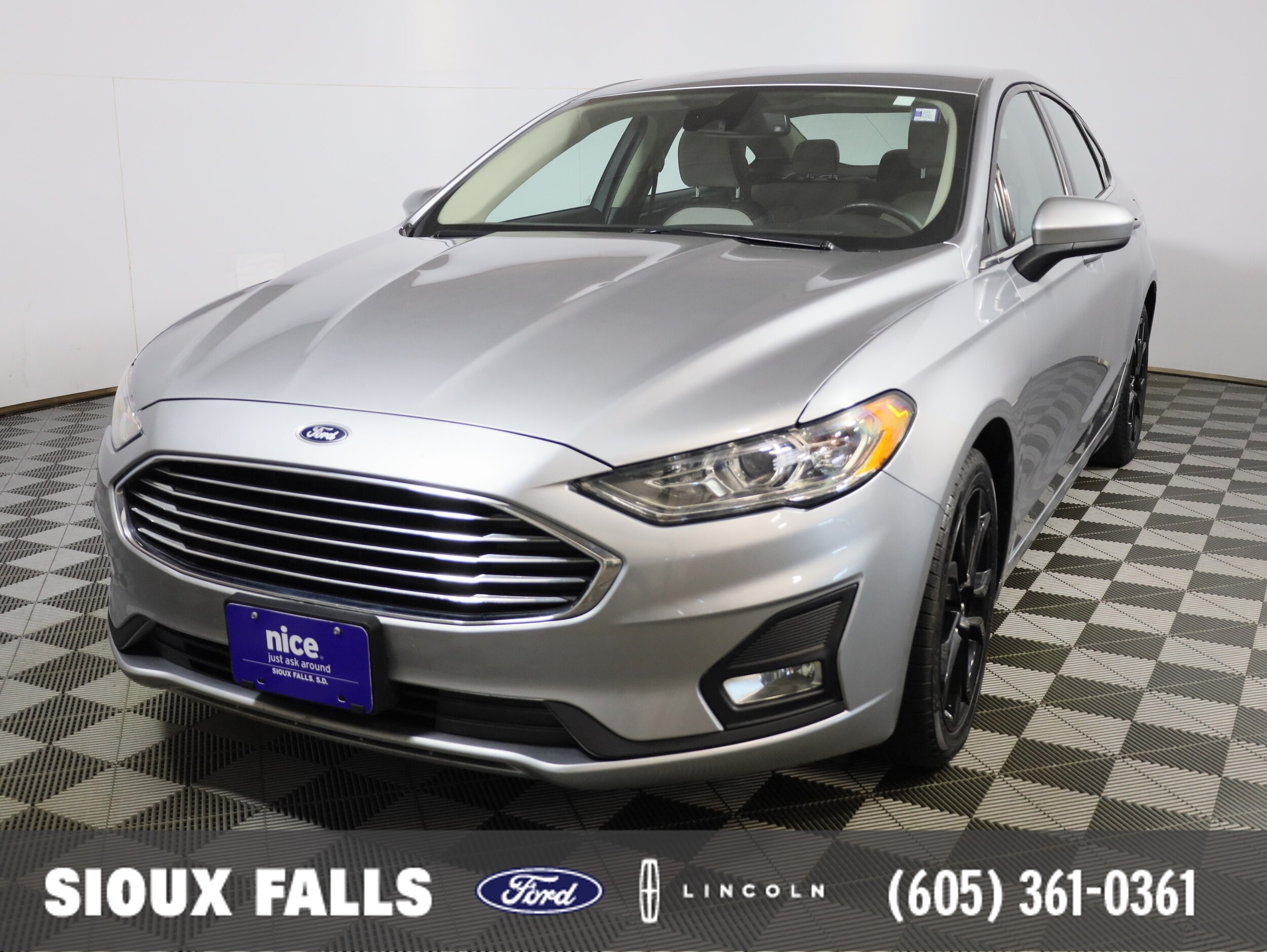 2020 Ford Fusion SE