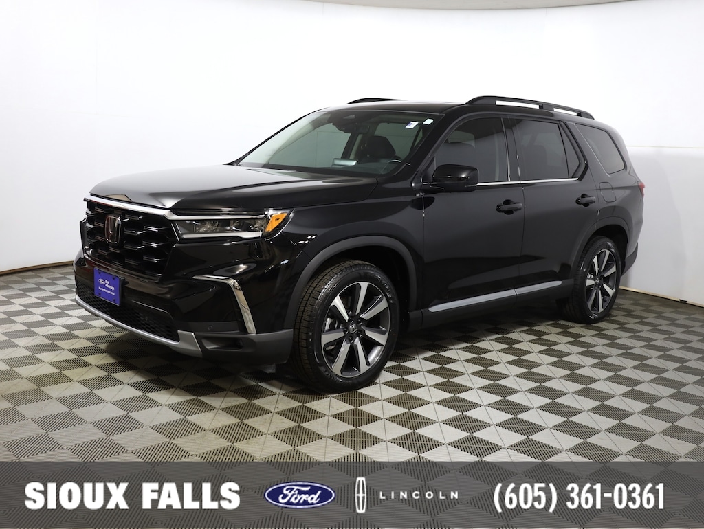 Used 2024 Honda Pilot Touring SUV