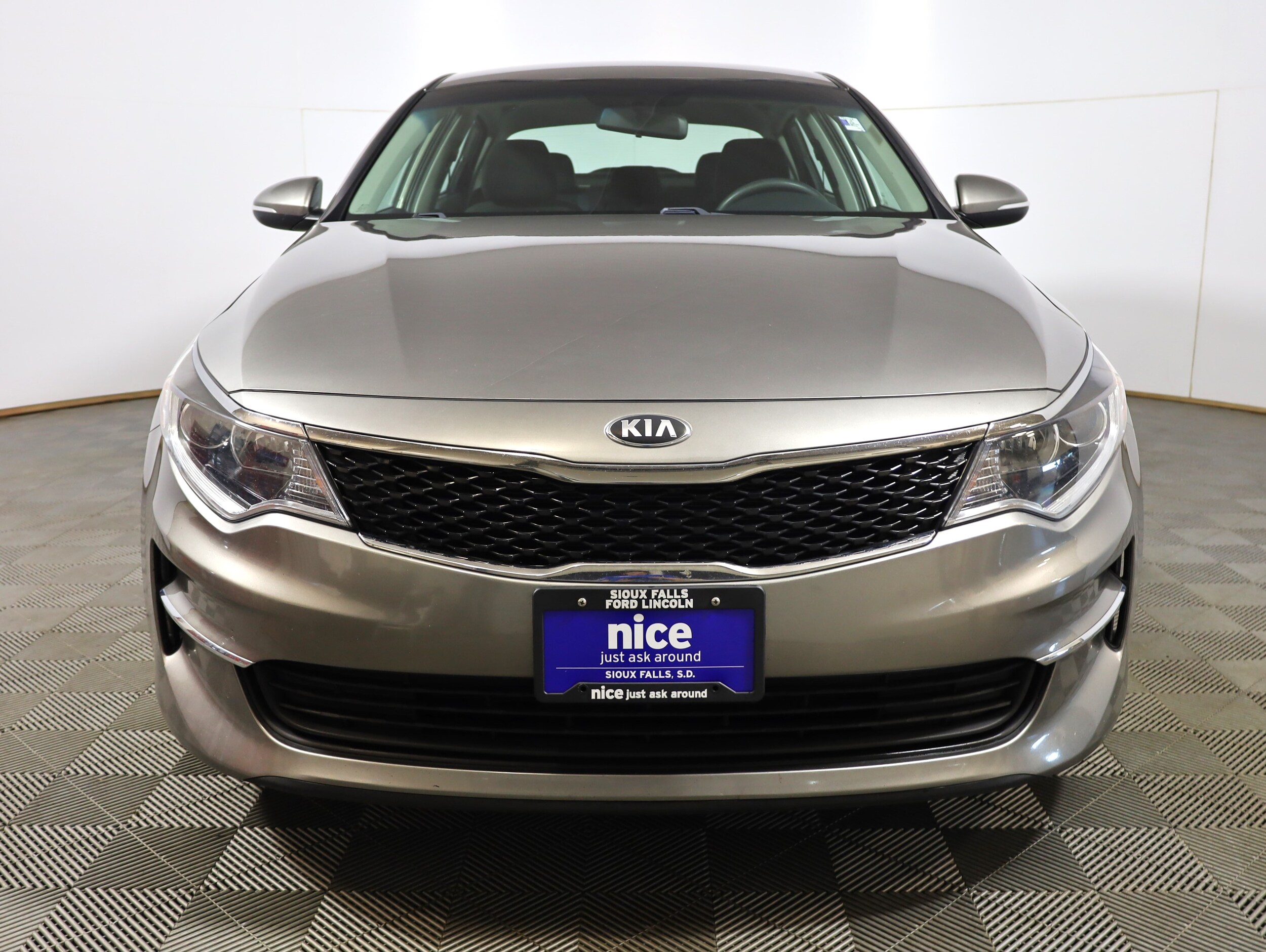 Used 2018 Kia Optima LX with VIN 5XXGT4L3XJG261476 for sale in Sioux Falls, SD