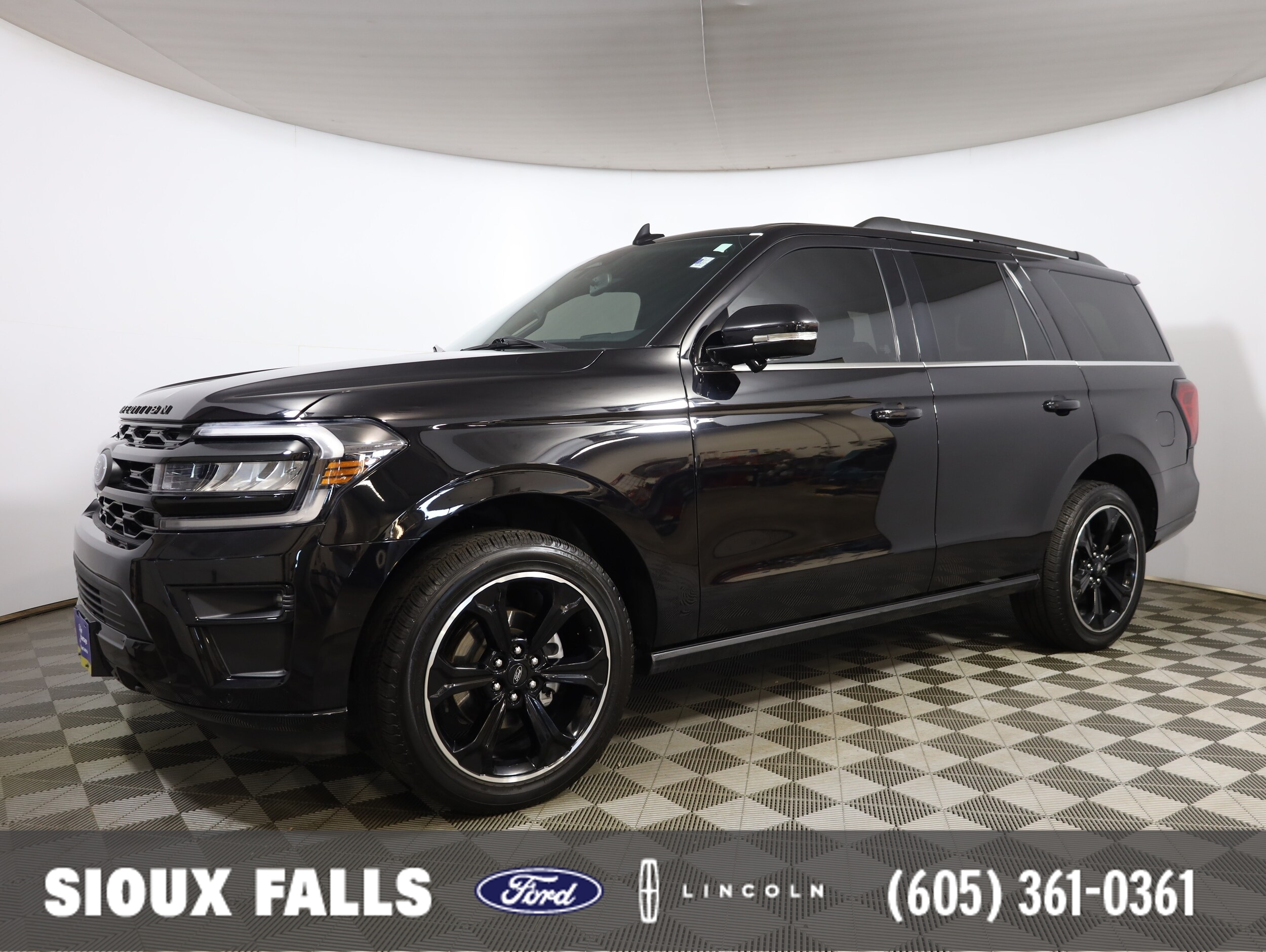 2024 Ford Expedition Limited 4X4's photo