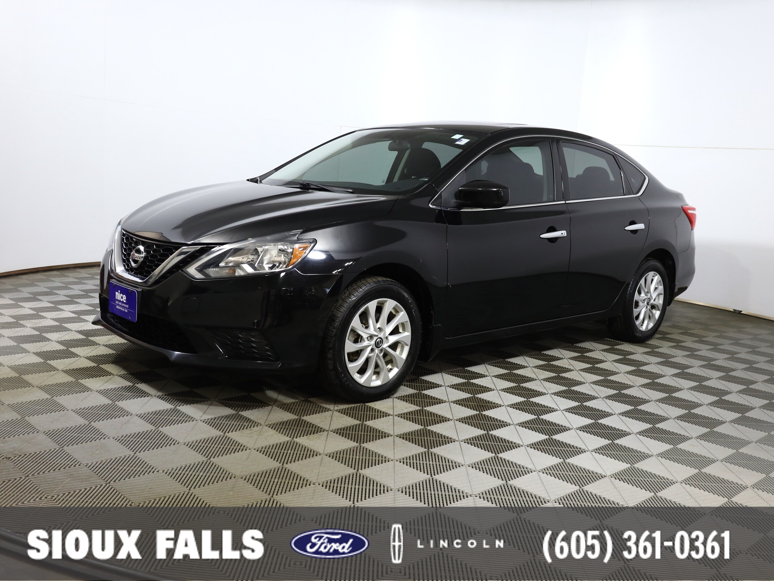 2016 Nissan Sentra SV's photo