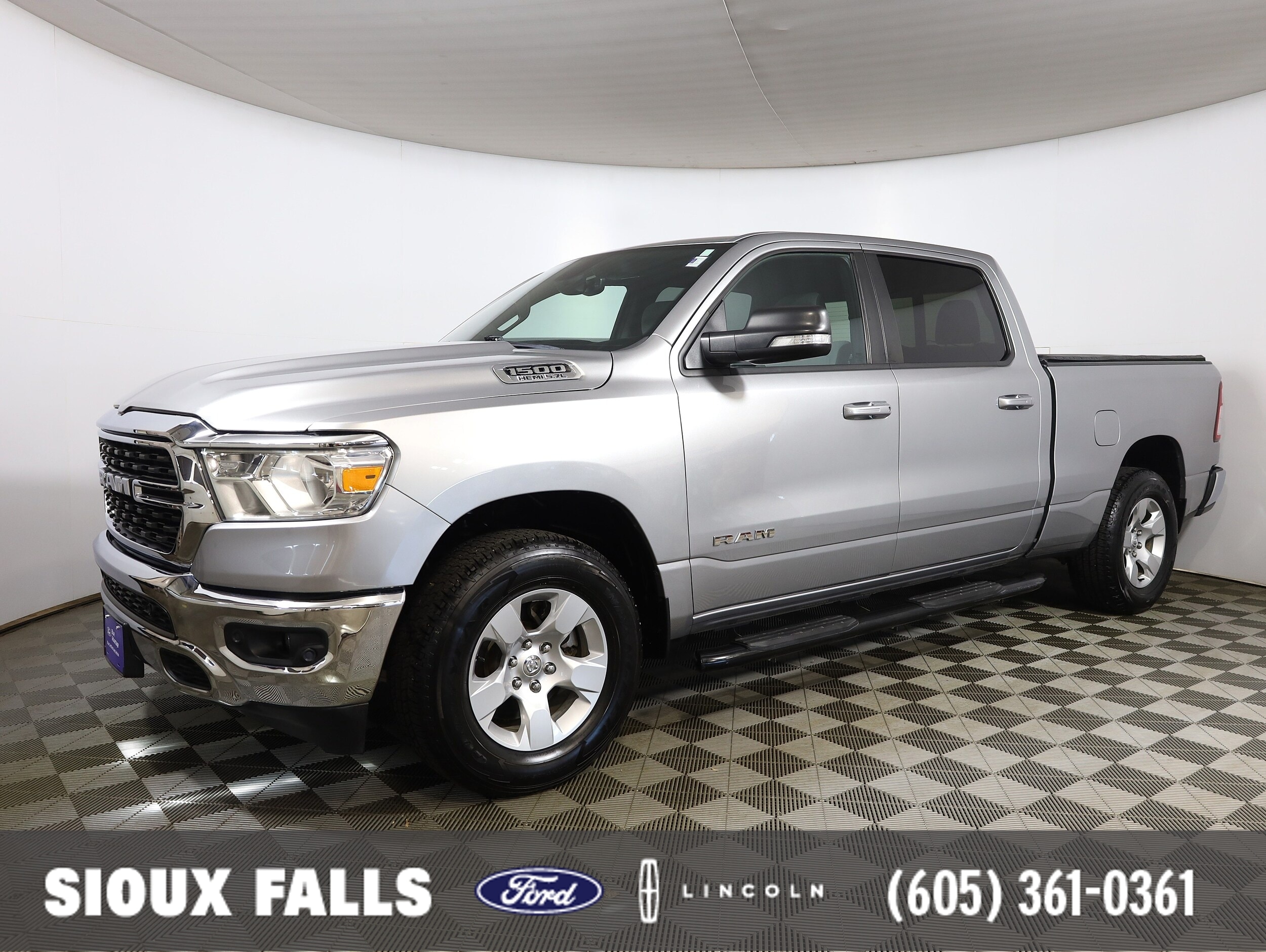 2022 RAM 1500 Big Horn/Lone Star 4x4 Crew Cab 6'4's photo