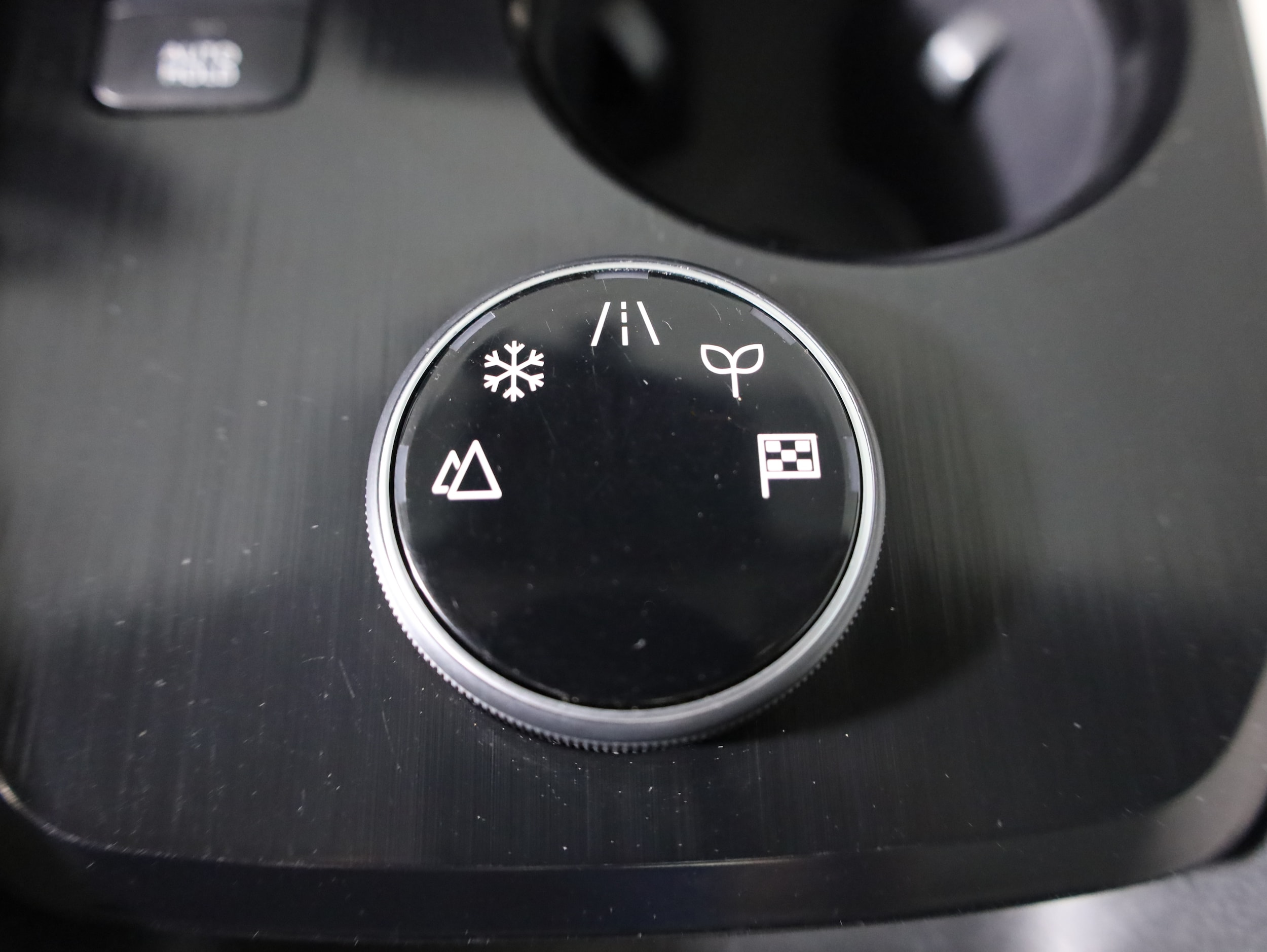 2023 Nissan Rogue SL - Photo 24