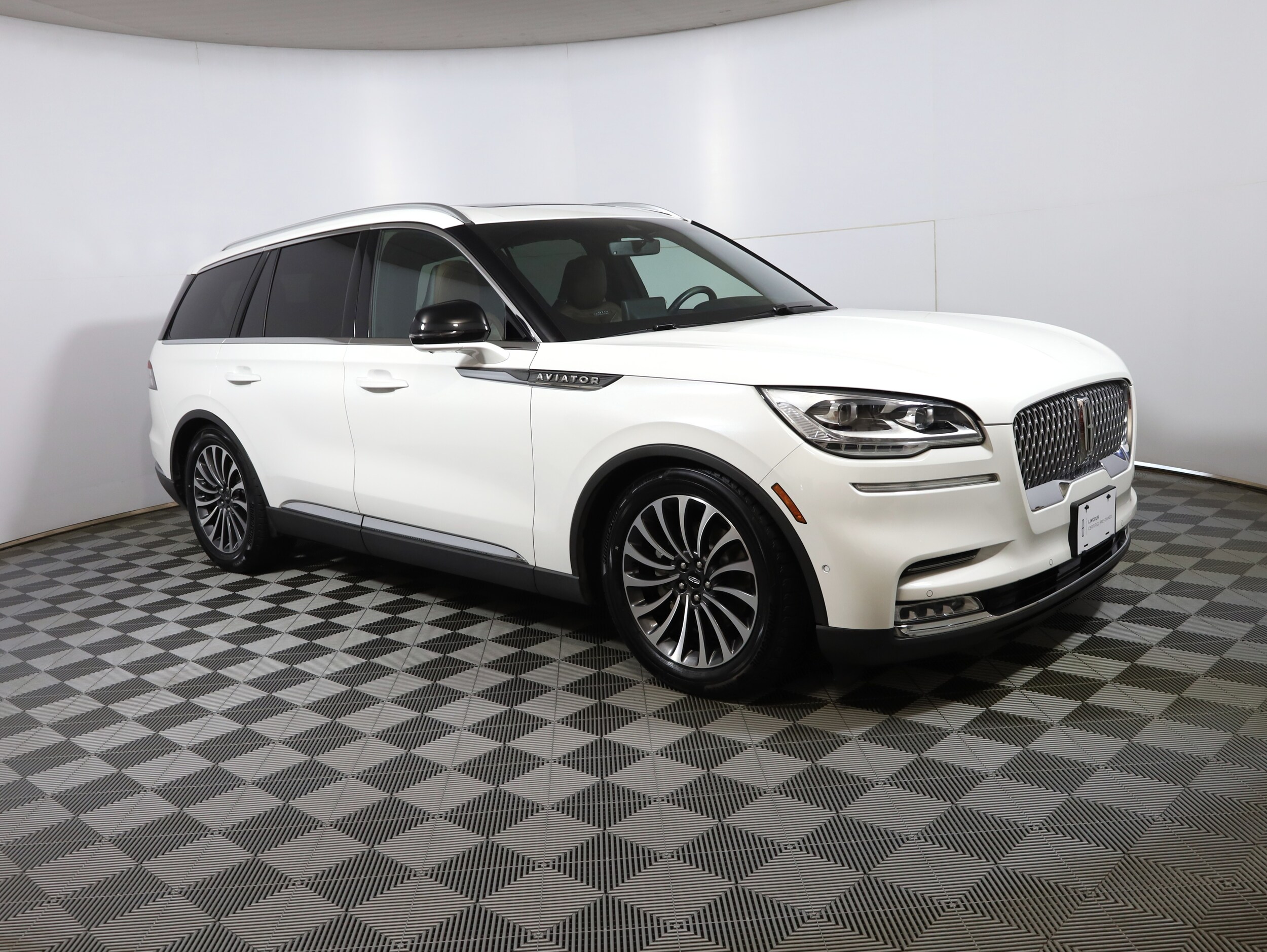 2023 Lincoln Aviator Reserve photo 3