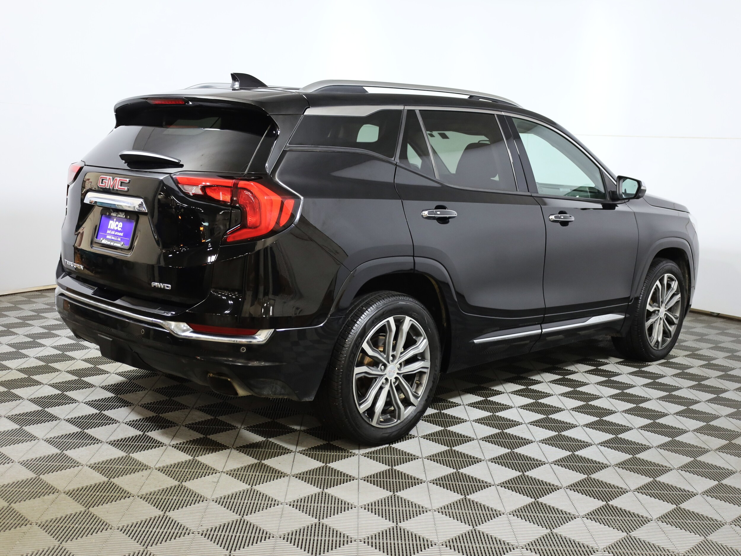 2020 Gmc Terrain Denali photo 3