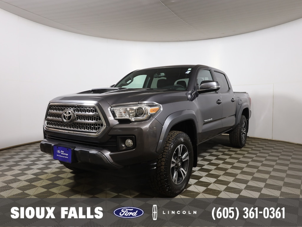 Certified 2017 Toyota Tacoma SR5 Truck