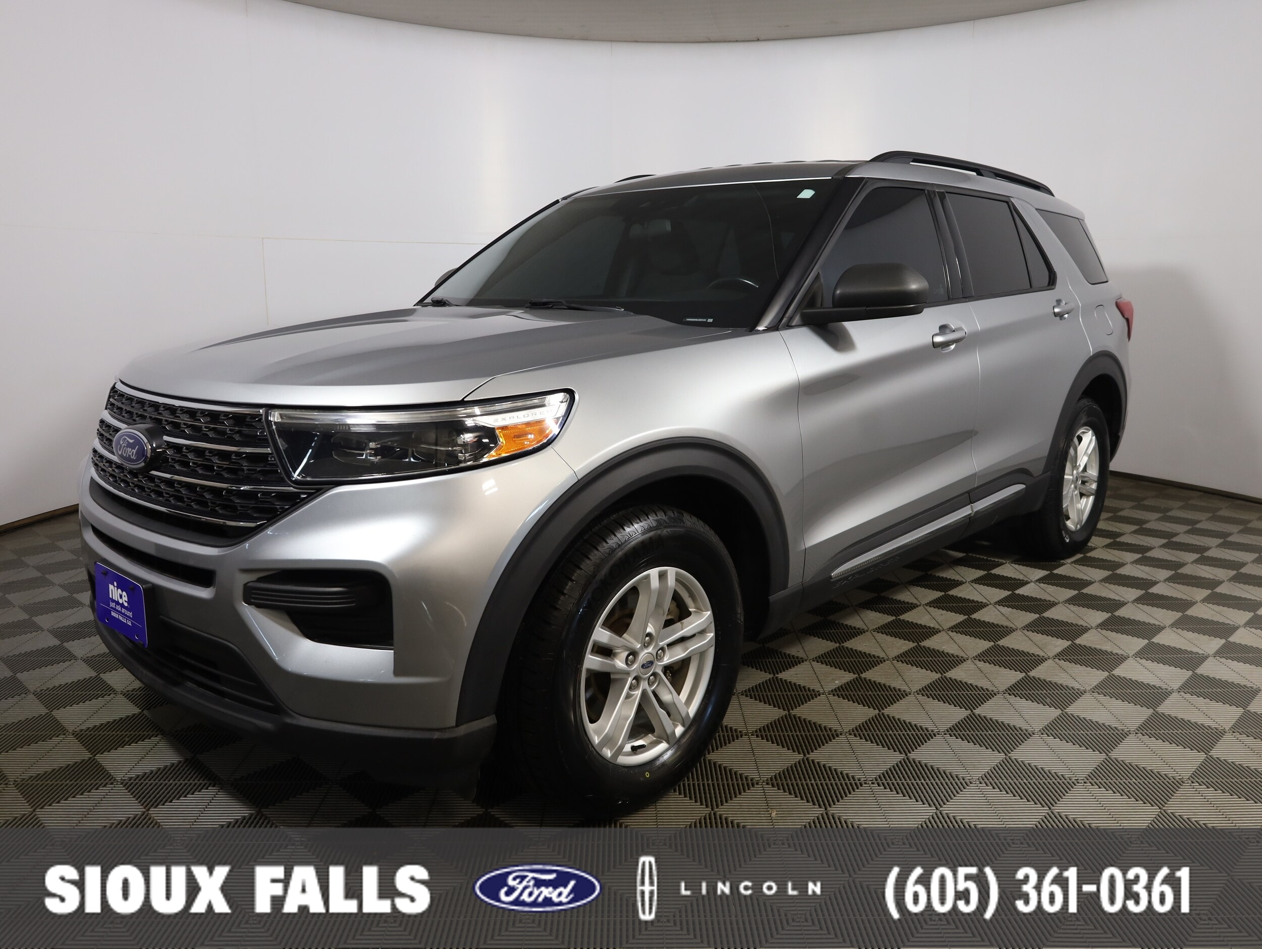 2020 Ford Explorer XLT 4WD's photo