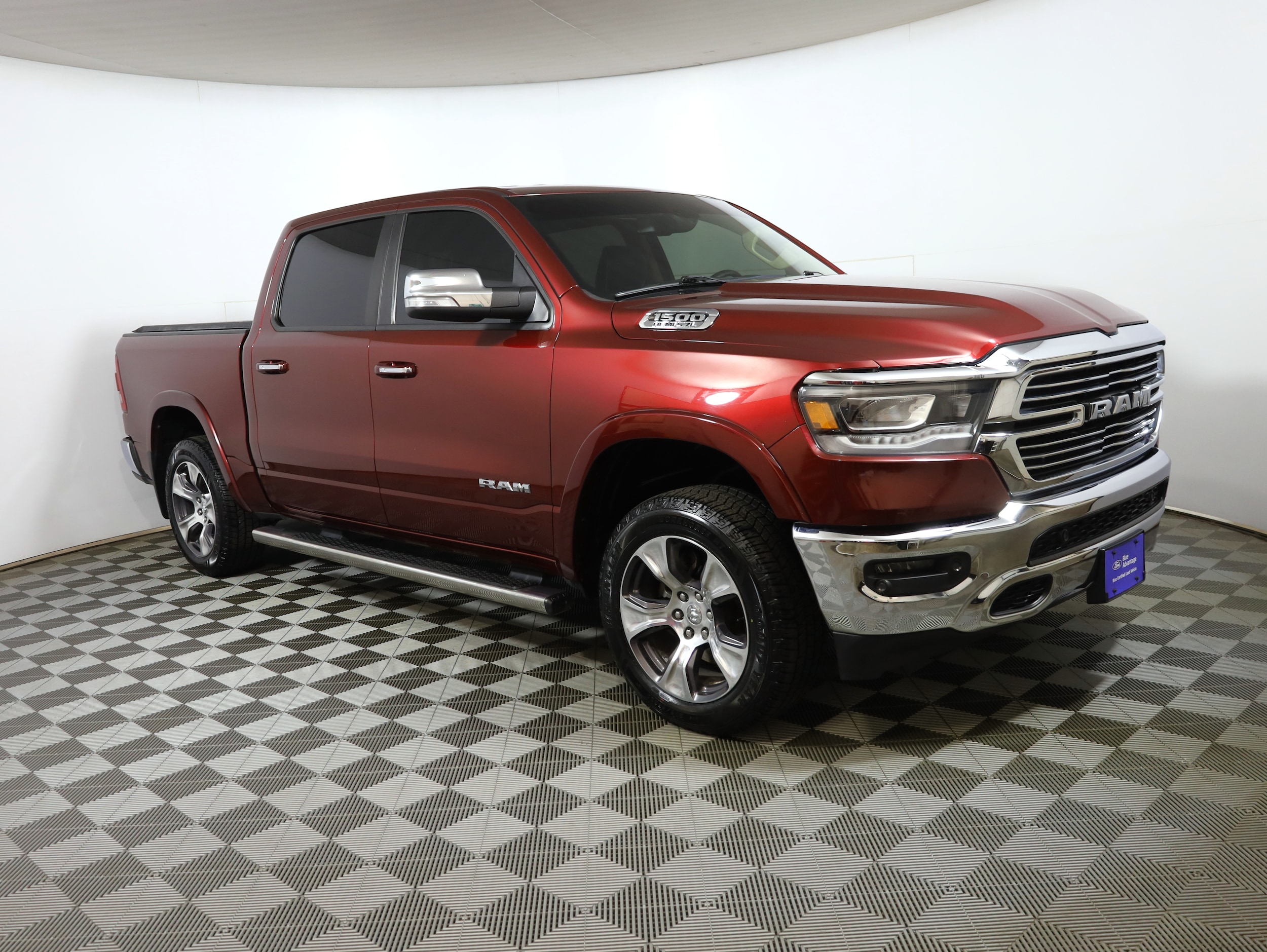 2019 Ram 1500 Laramie photo 3