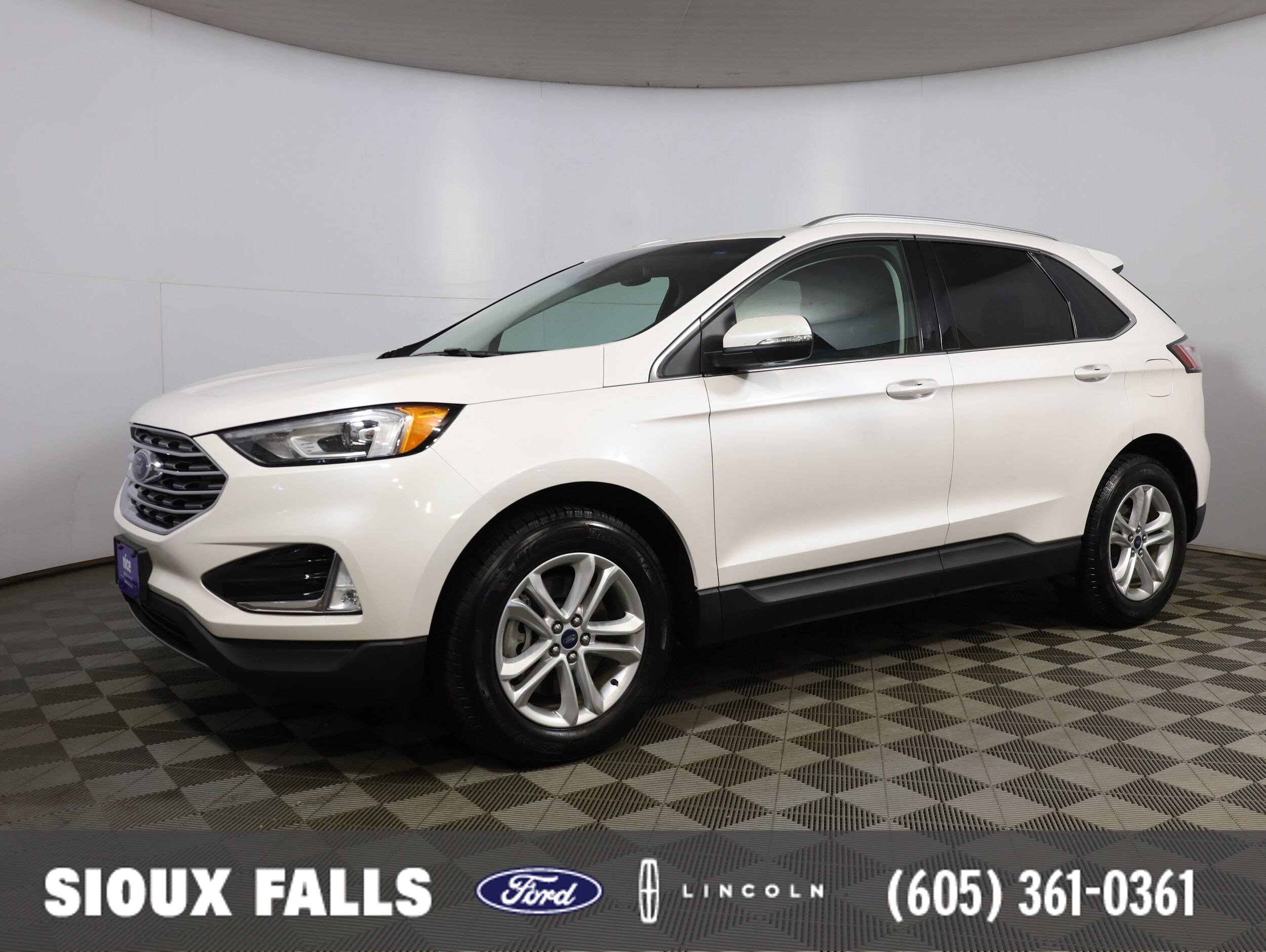 2019 Ford Edge SEL AWD's photo