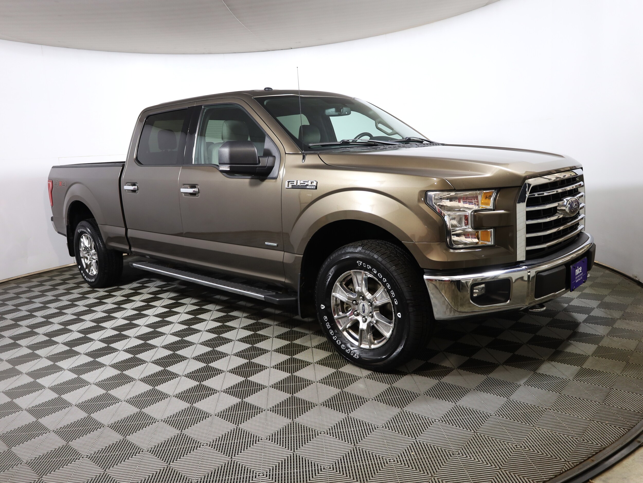 2015 Ford F-150 XLT photo 3