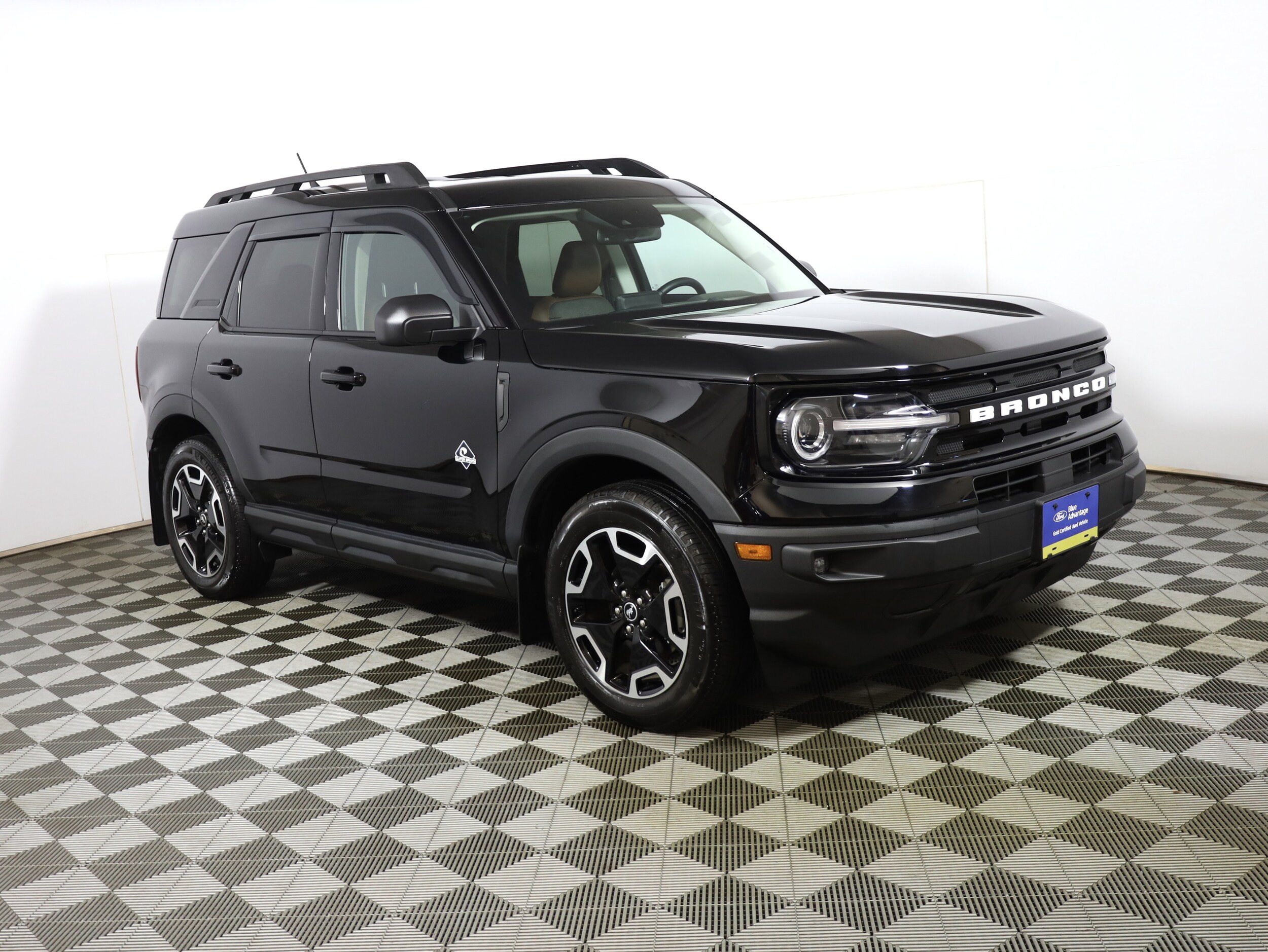 2023 Ford Bronco Sport Outer Banks photo 3