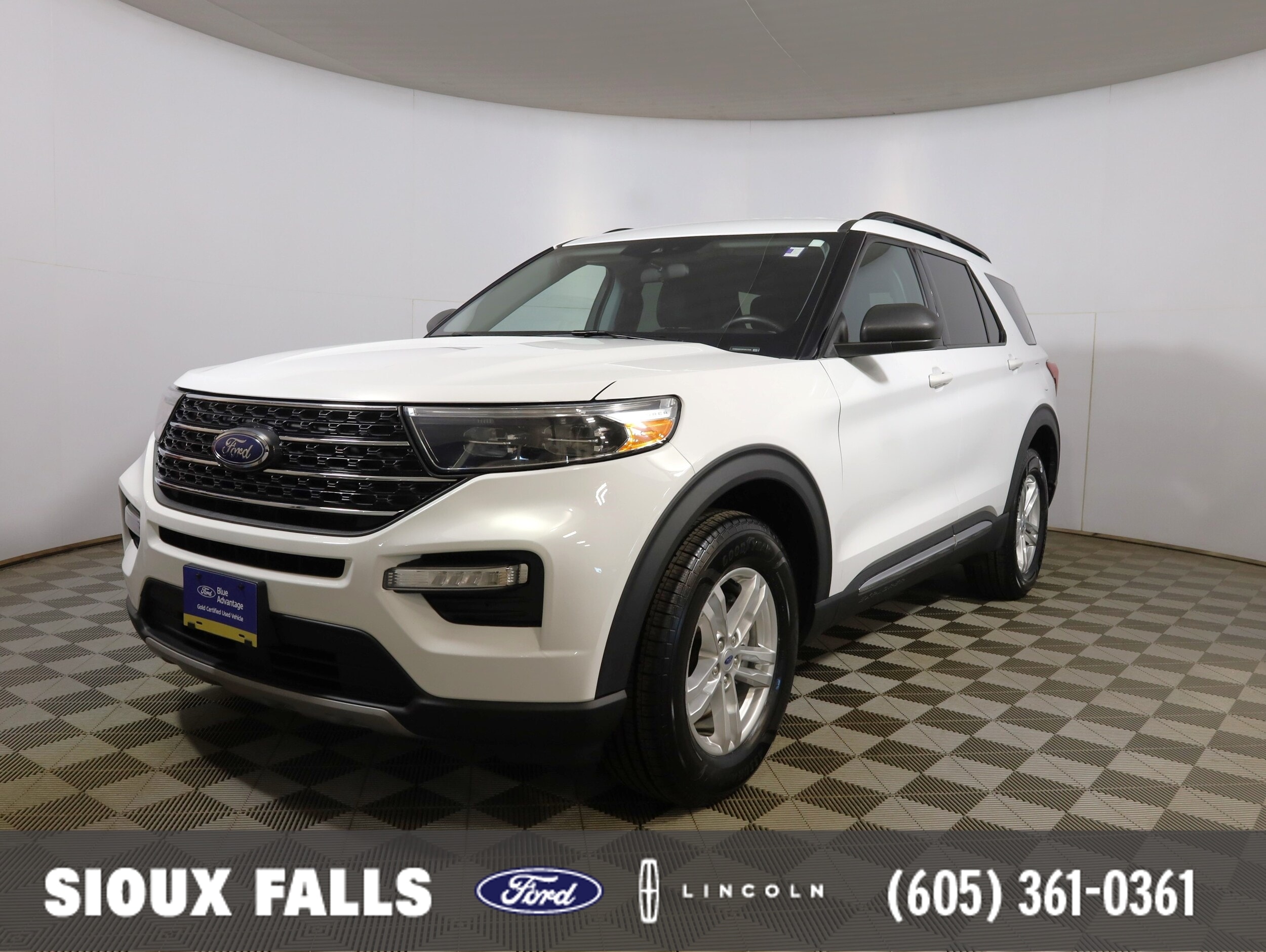 2023 Ford Explorer XLT AWD