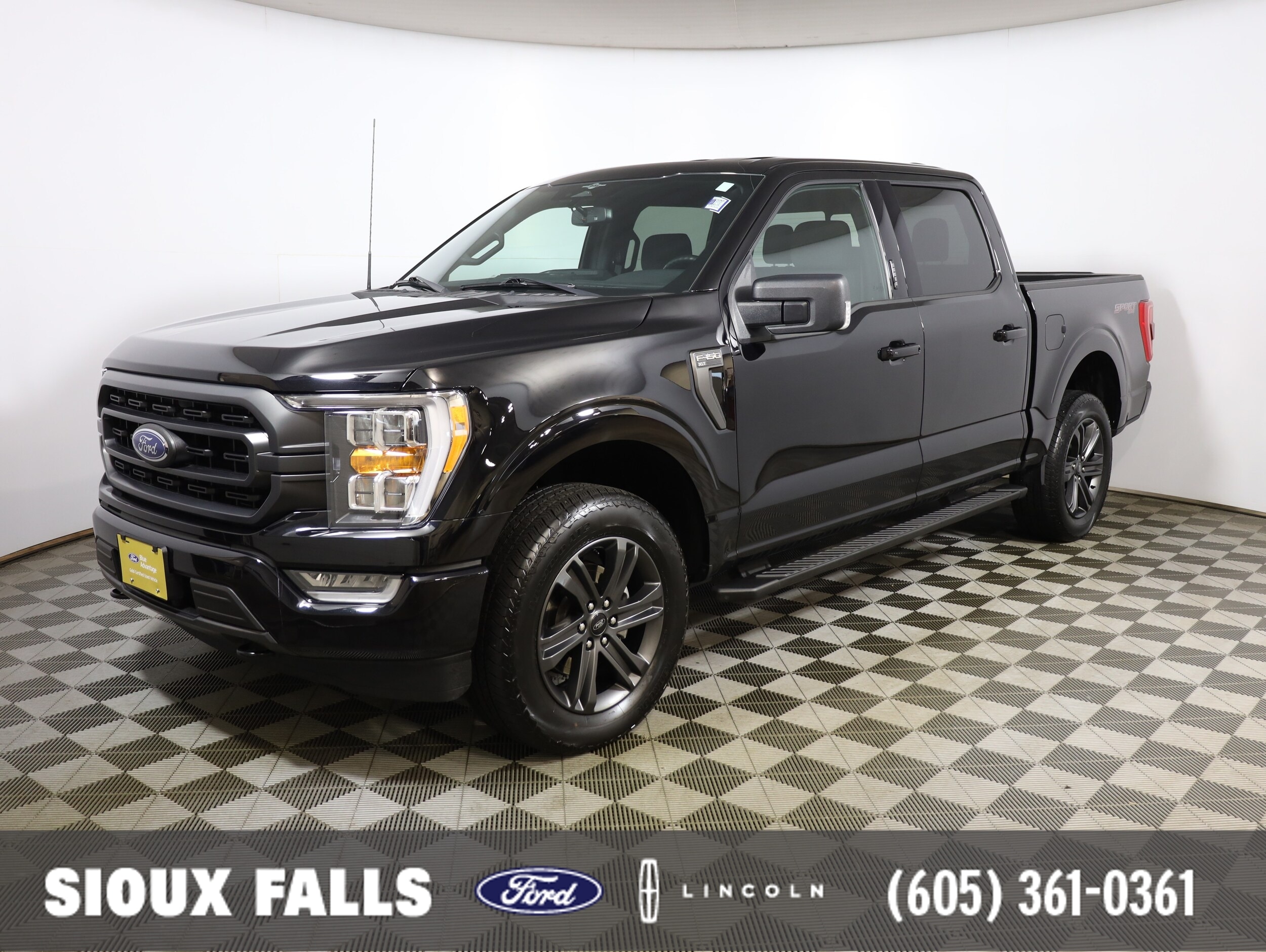 2023 Ford F-150 XLT 4x4 SuperCrew 5-1/2 Box's photo