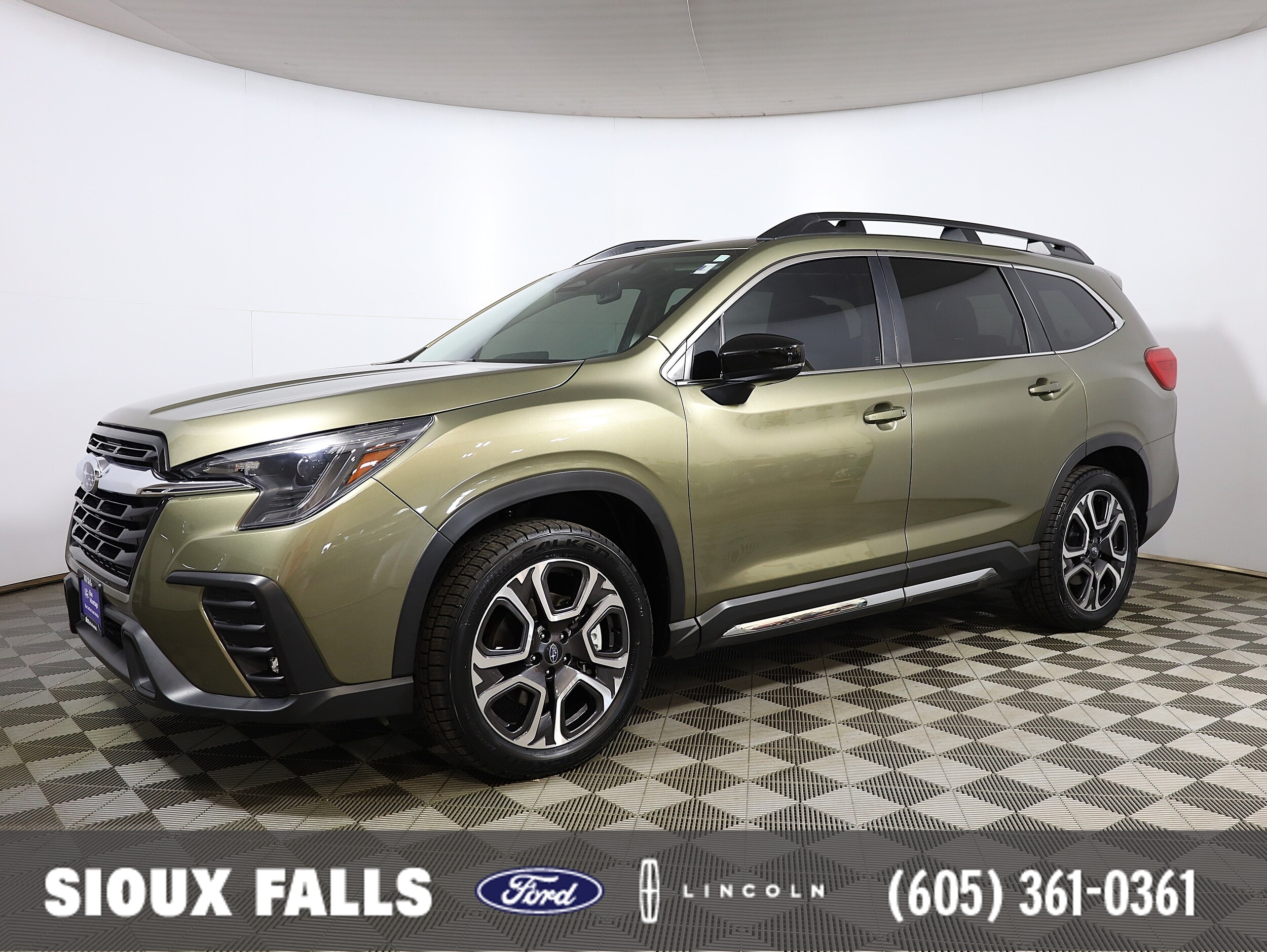 2024 Subaru Ascent Limited 8 Passenger's photo