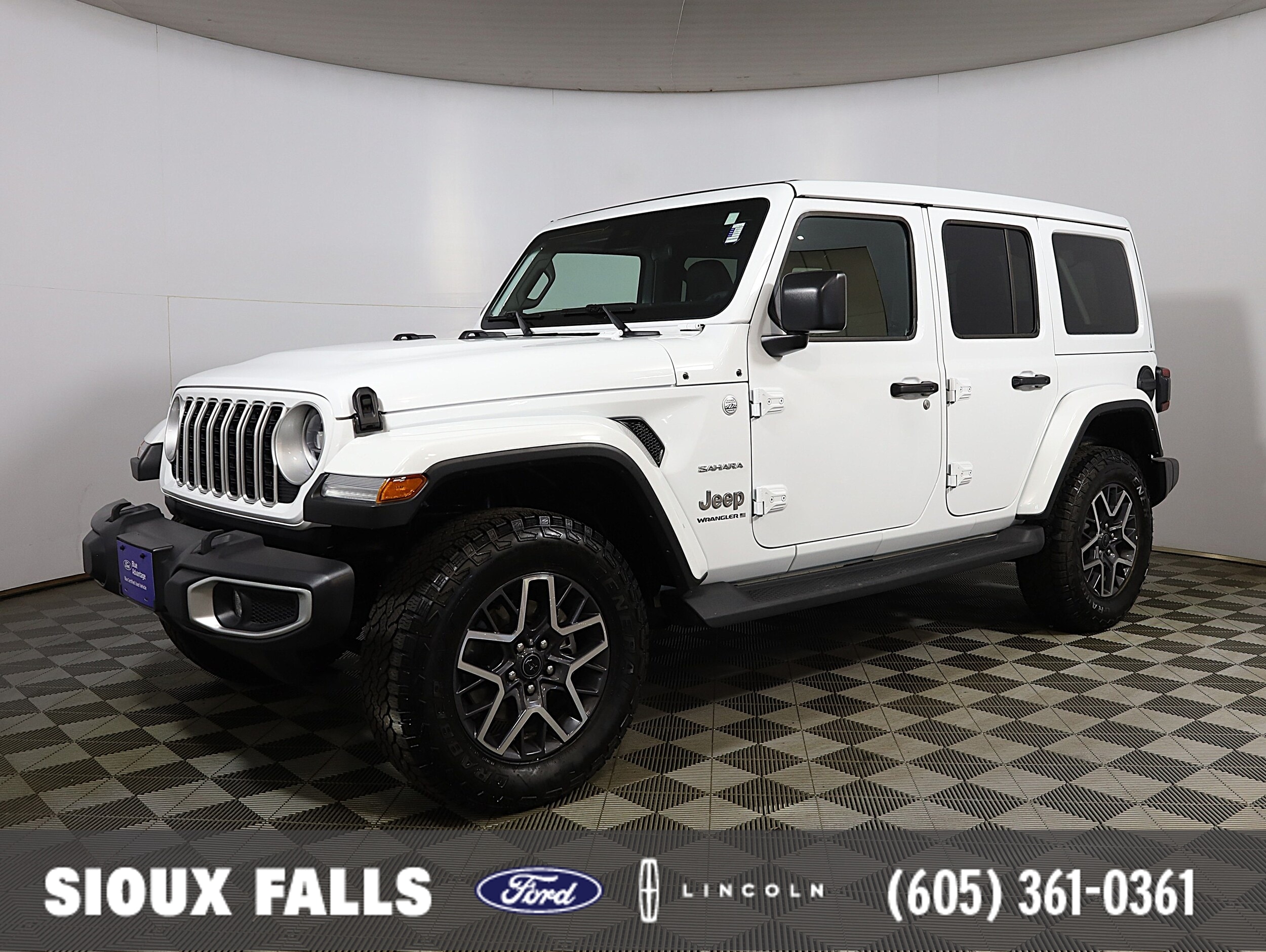2024 Jeep Wrangler Sahara 4-Door 4WD