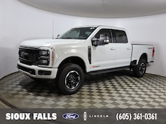 2025 Ford F-350 Lariat Truck