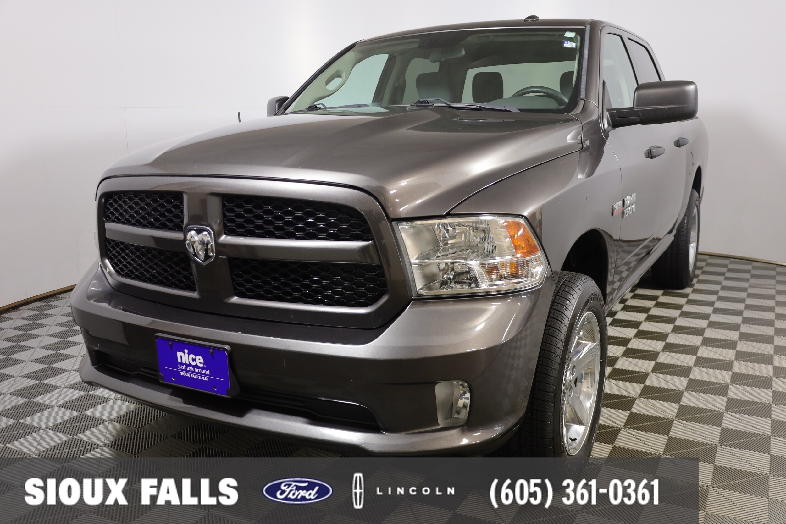 Granite Crystal 2017 RAM 1500 Pickup Truck Four-Wheel Drive 8-Speed Automatic