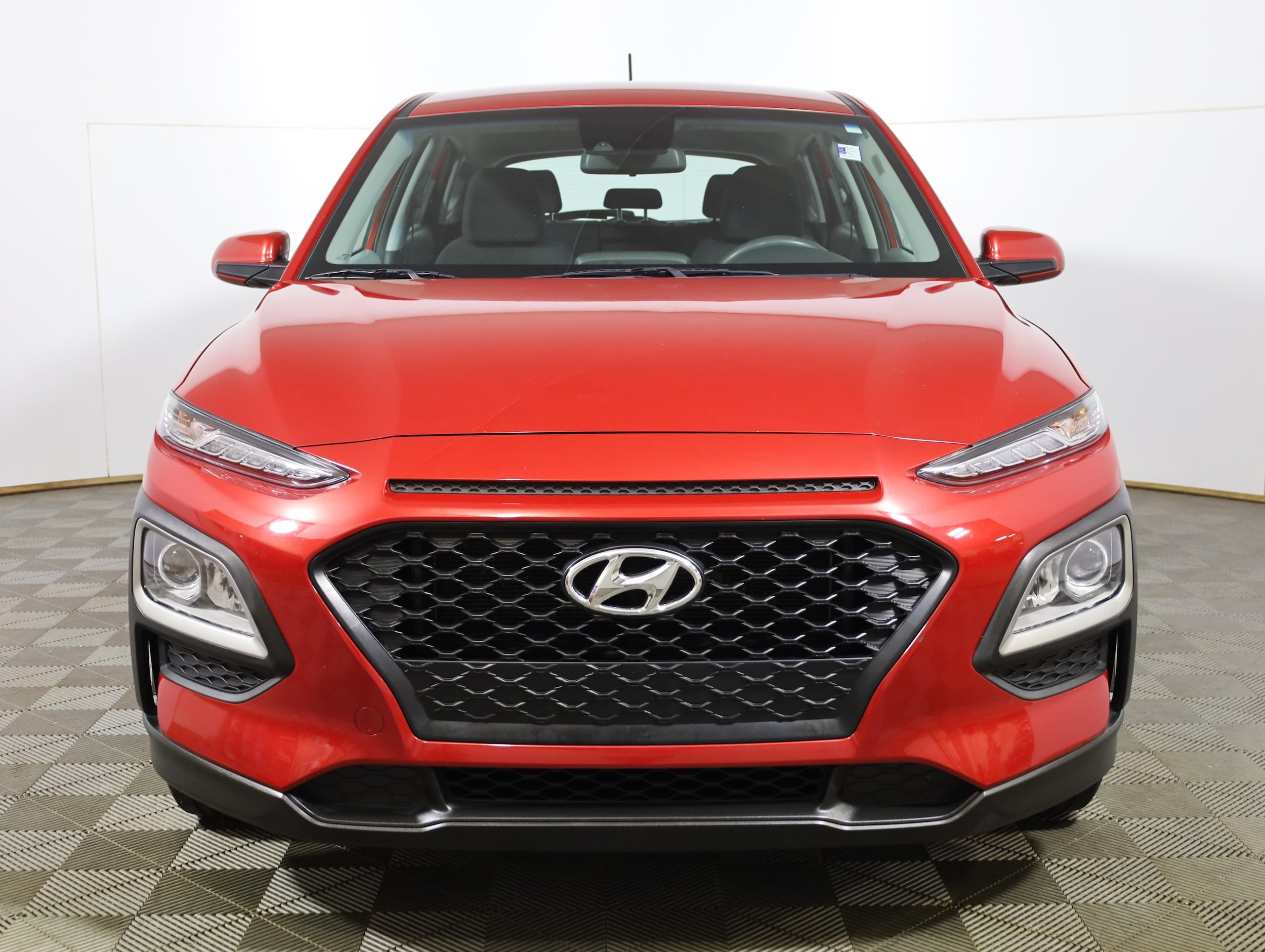 Used 2021 Hyundai Kona SE with VIN KM8K12AA1MU751675 for sale in Sioux Falls, SD