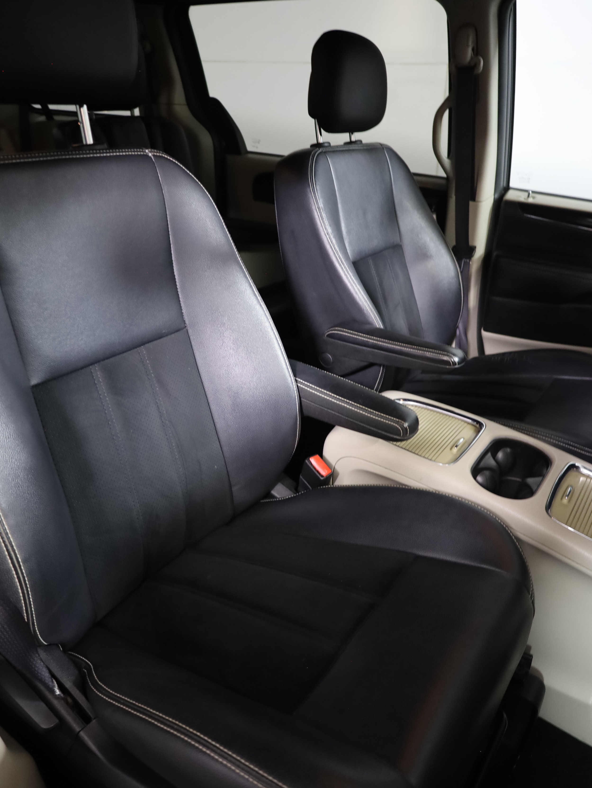 2017 Dodge Grand Caravan SXT - Photo 8