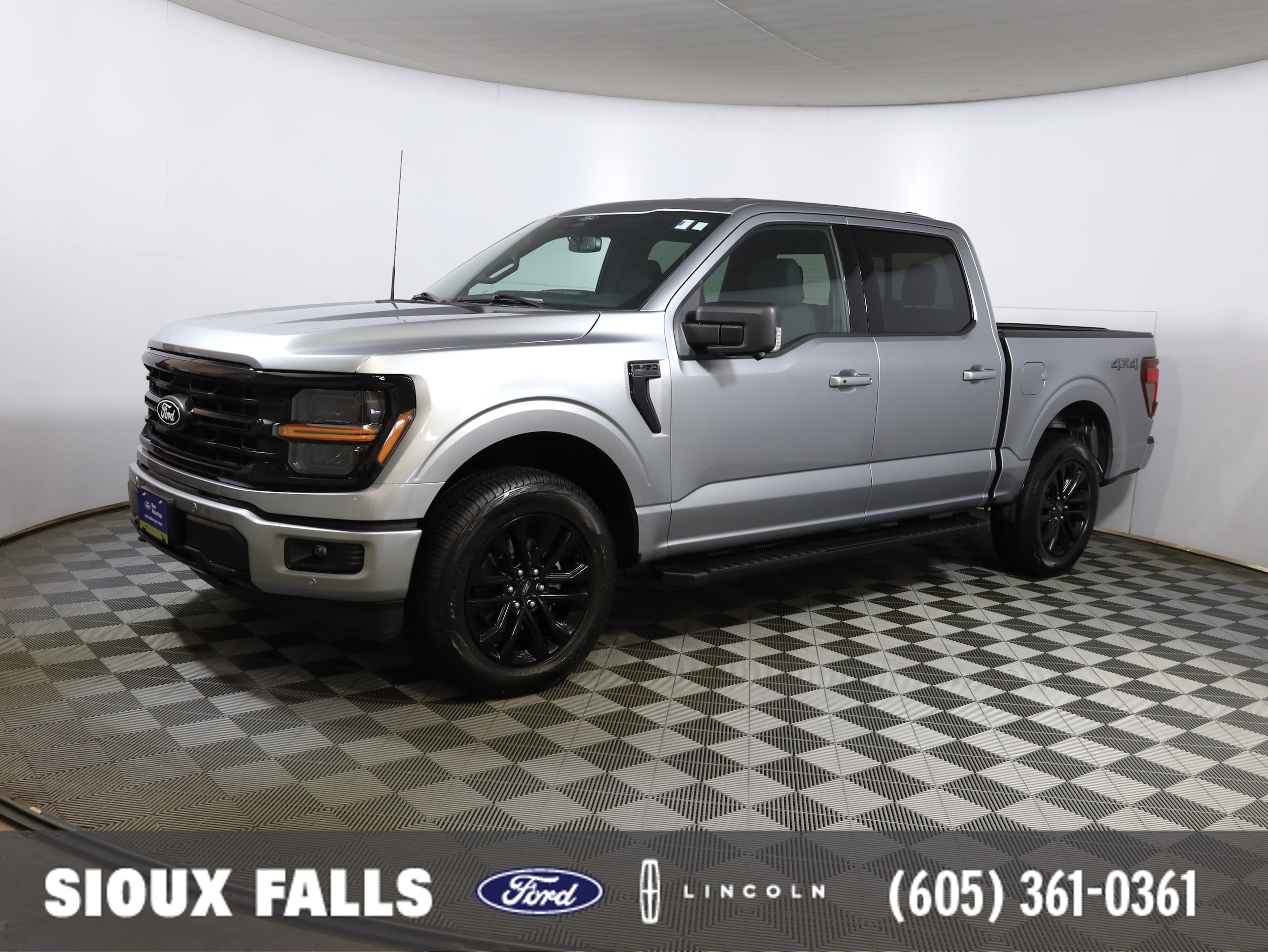 2025 Ford F-150 XLT's photo