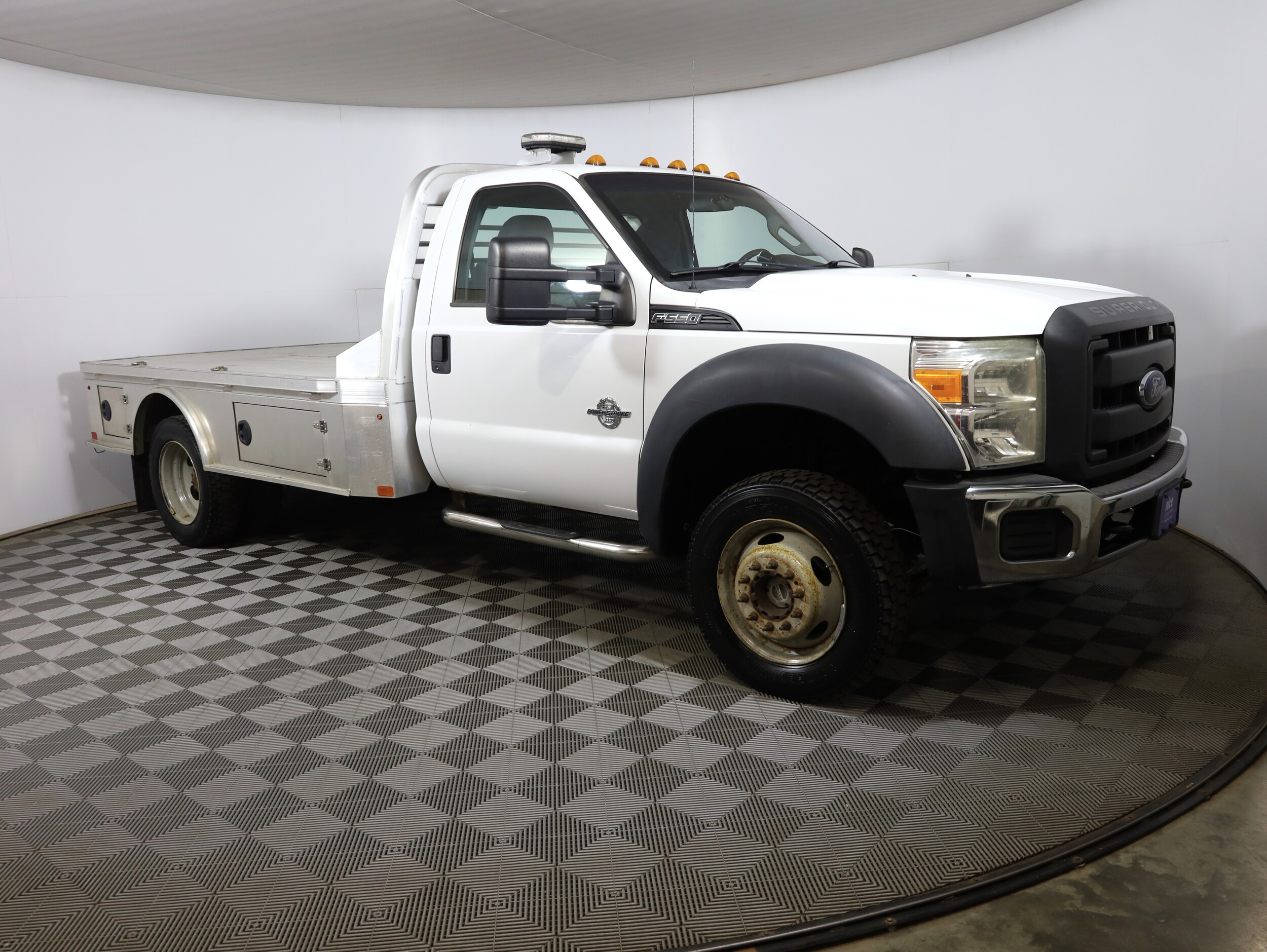 2013 Ford F-550 XL photo 2