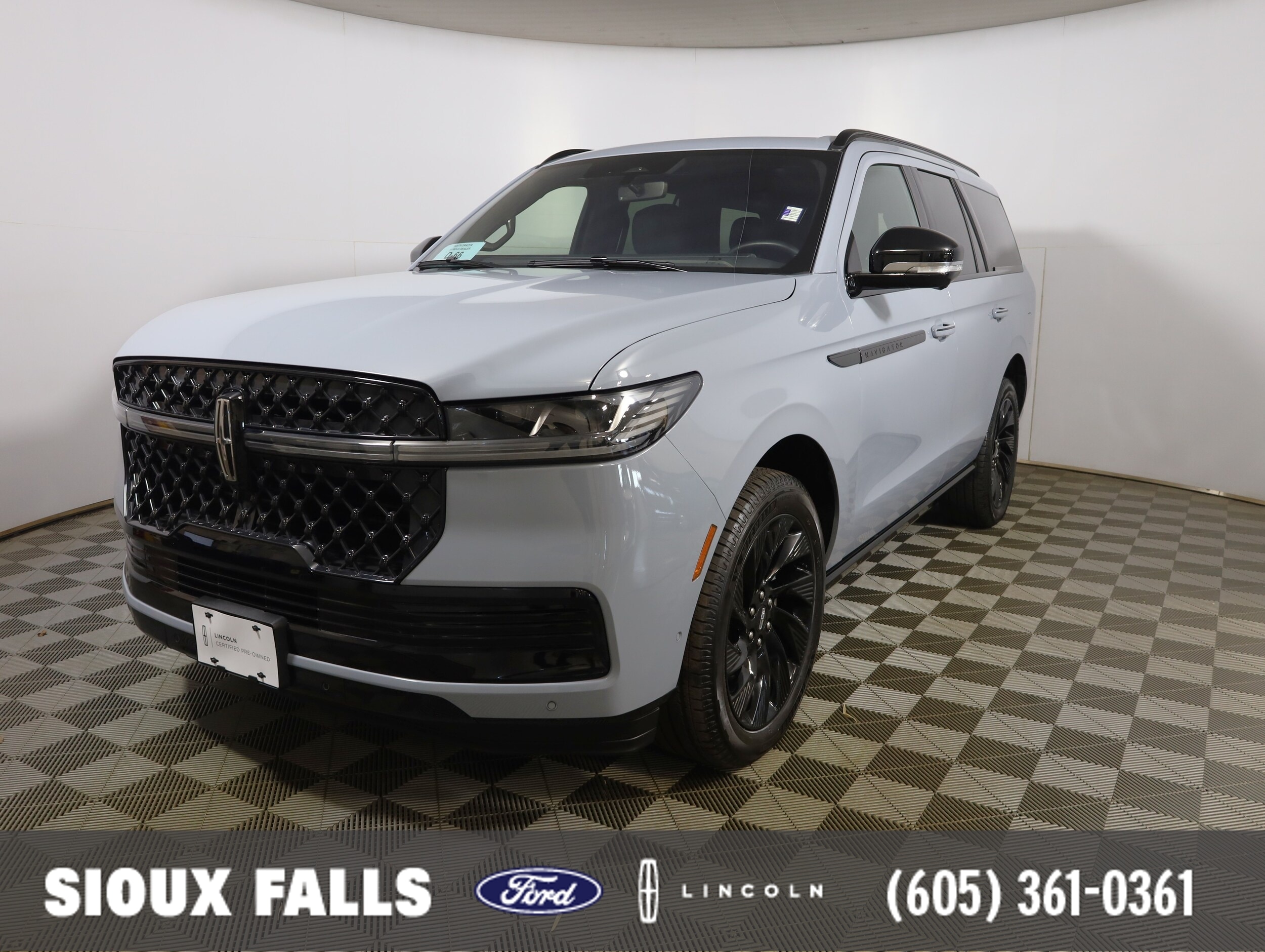 2025 Lincoln Navigator Reserve 4WD's photo