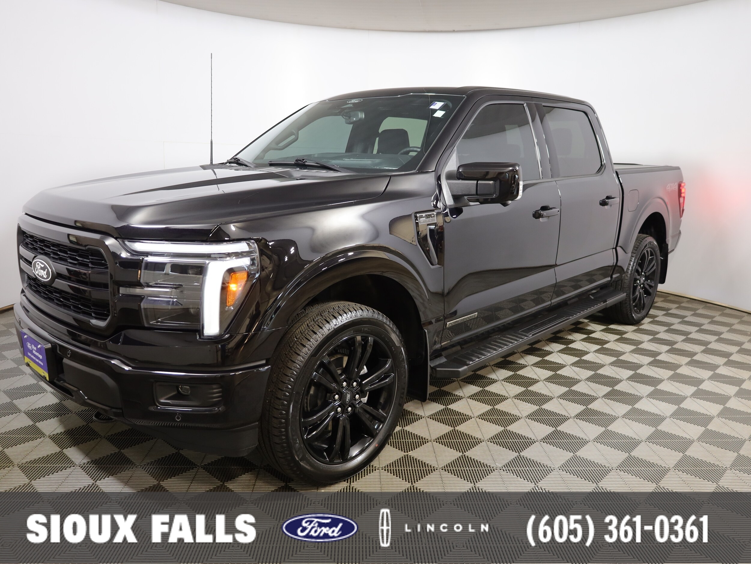 2025 Ford F-150 Lariat 4x4 SuperCrew 5-1/2 Box's photo