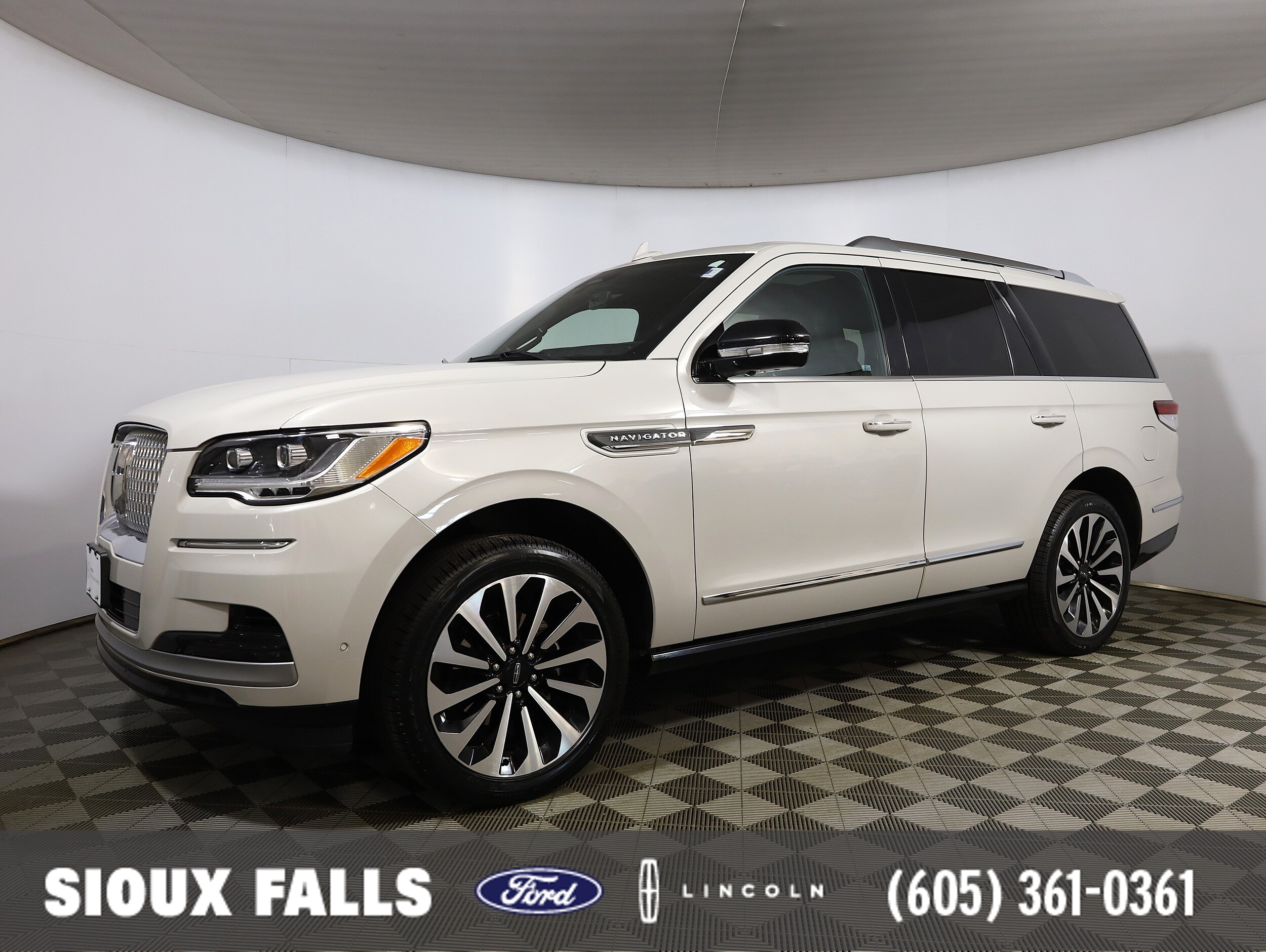 2022 Lincoln Navigator Reserve 4WD's photo