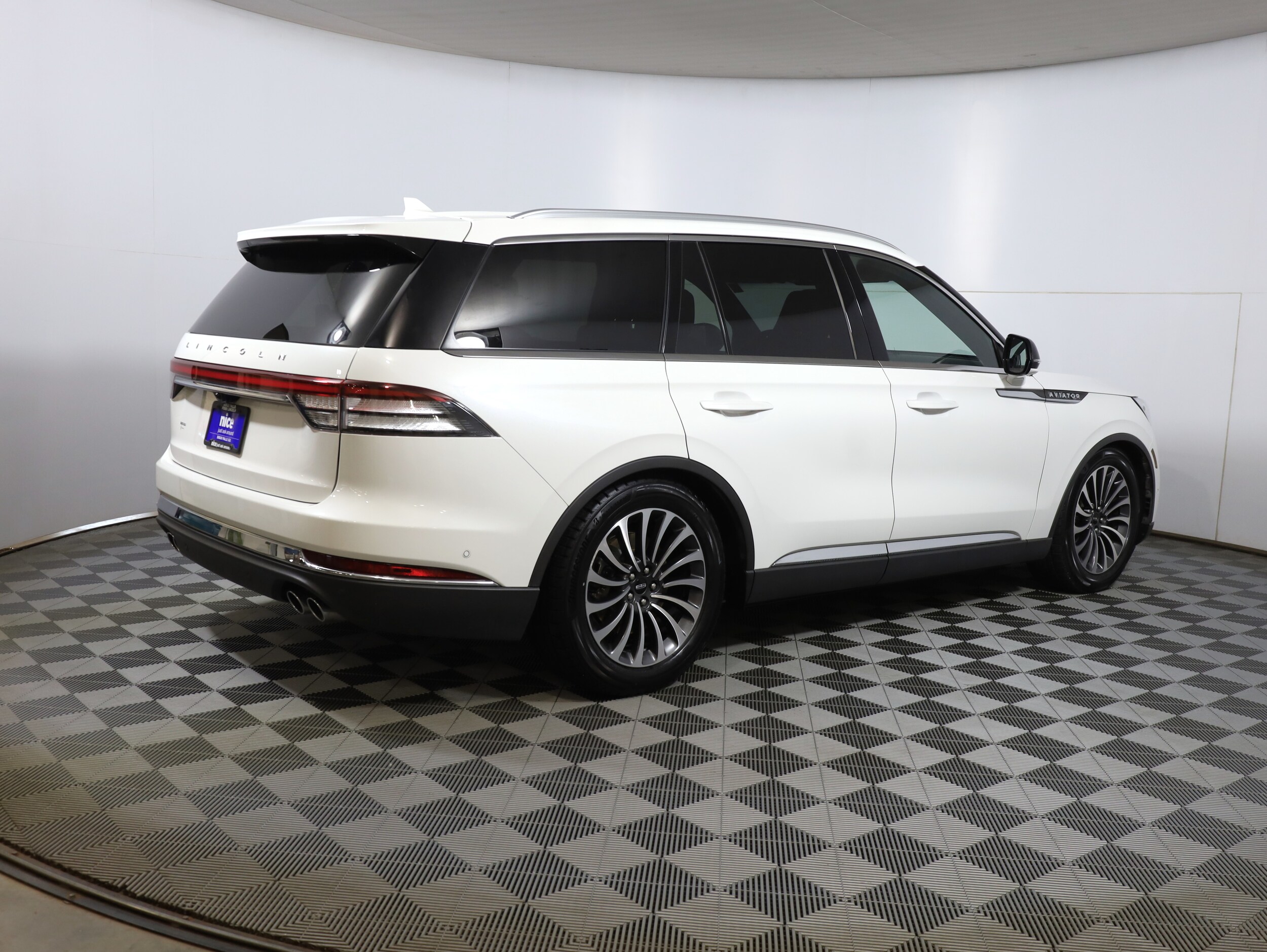 2023 Lincoln Aviator Reserve photo 4