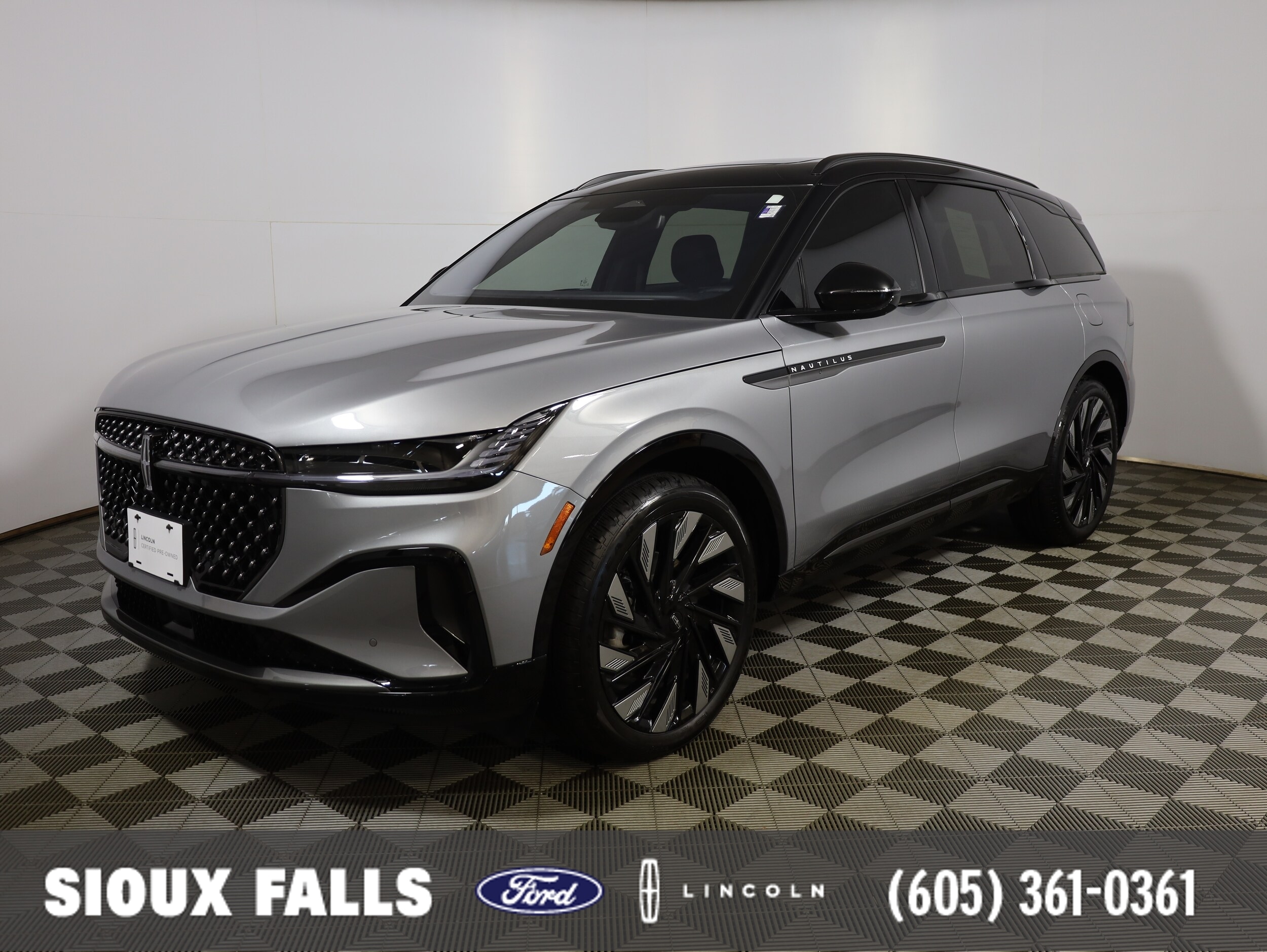 2025 Lincoln Nautilus Reserve AWD's photo
