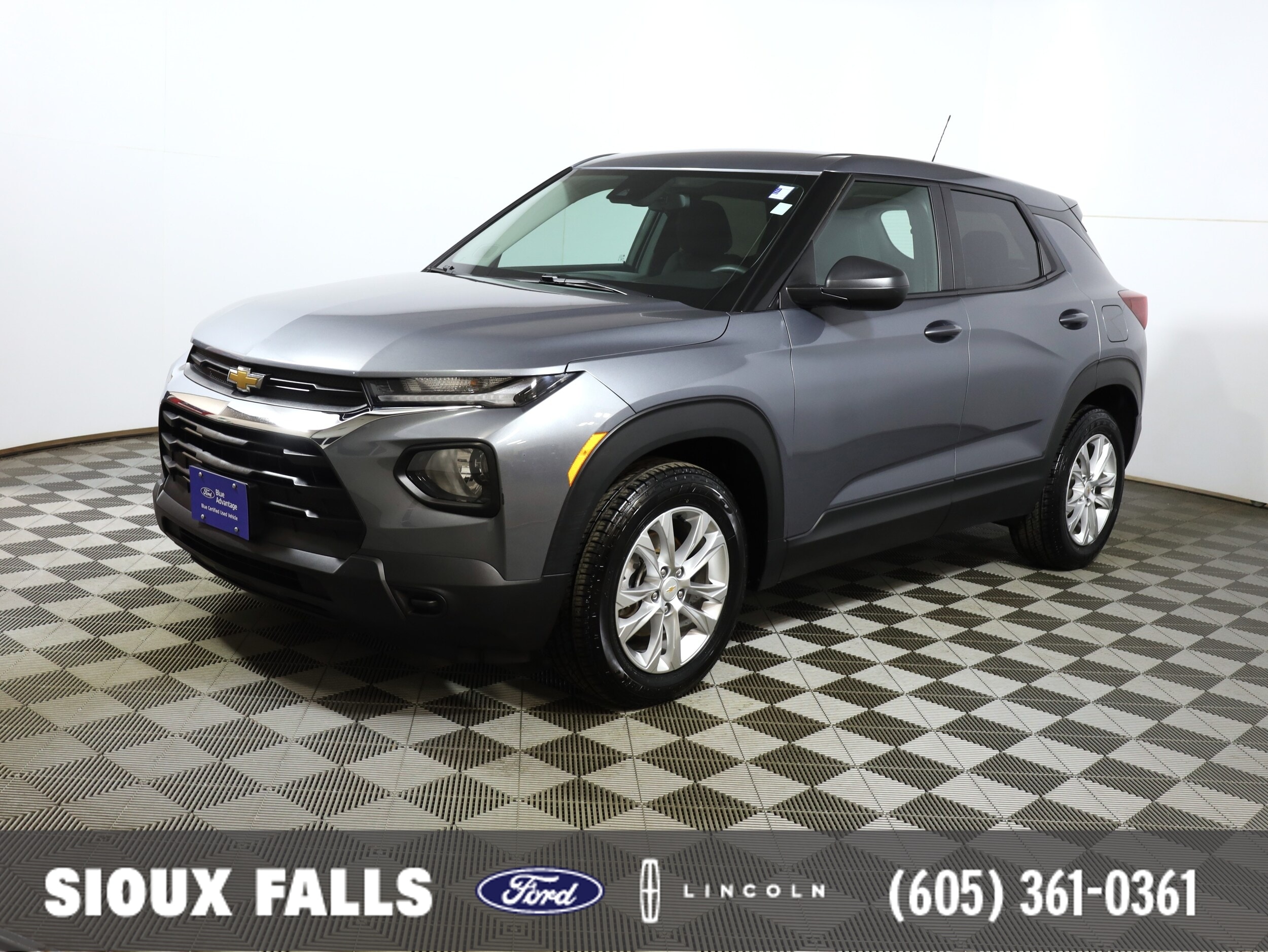 2022 Chevrolet Trailblazer LS's photo