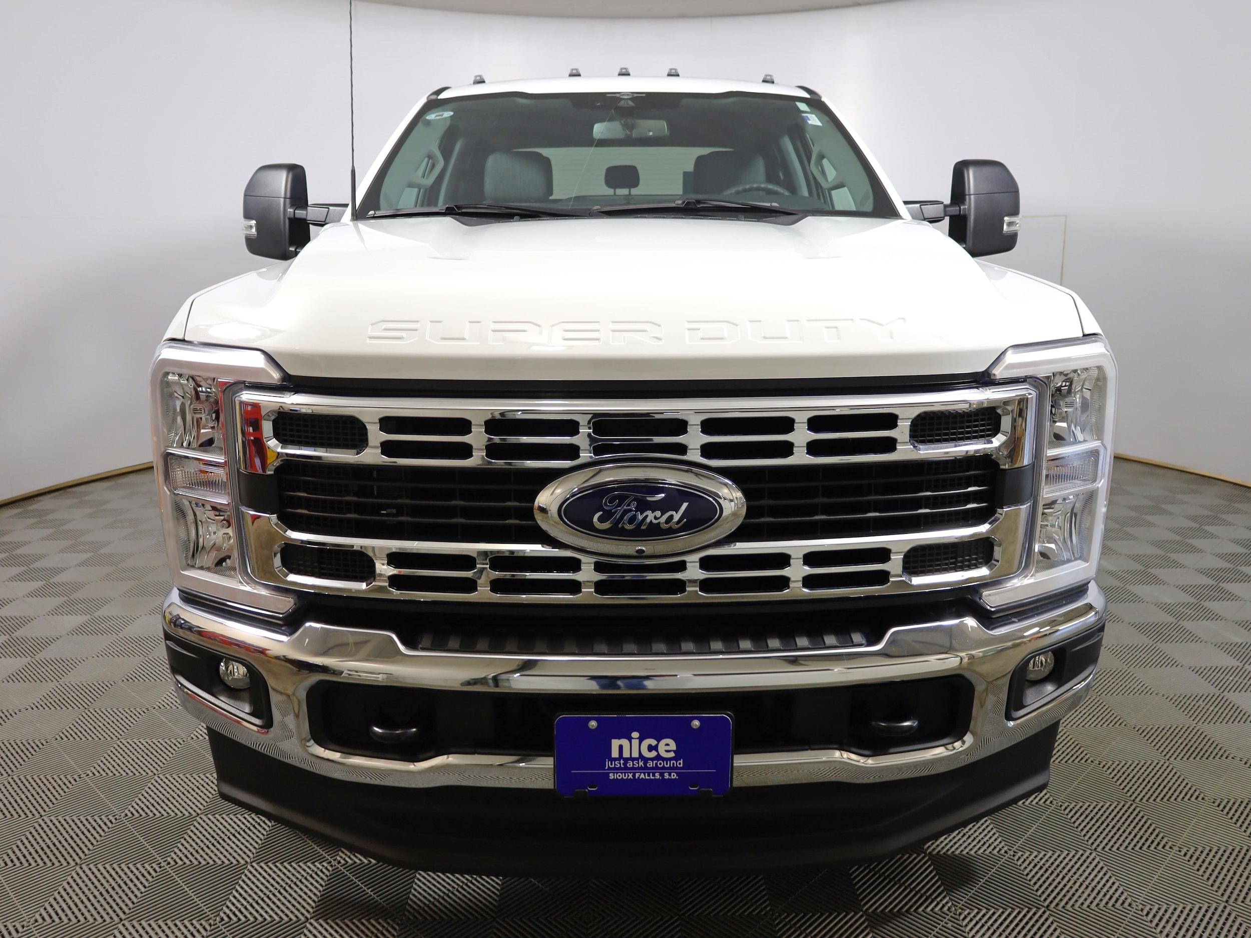 Used 2023 Ford F-350 Super Duty XLT with VIN 1FT8W3BTXPED43289 for sale in Sioux Falls, SD