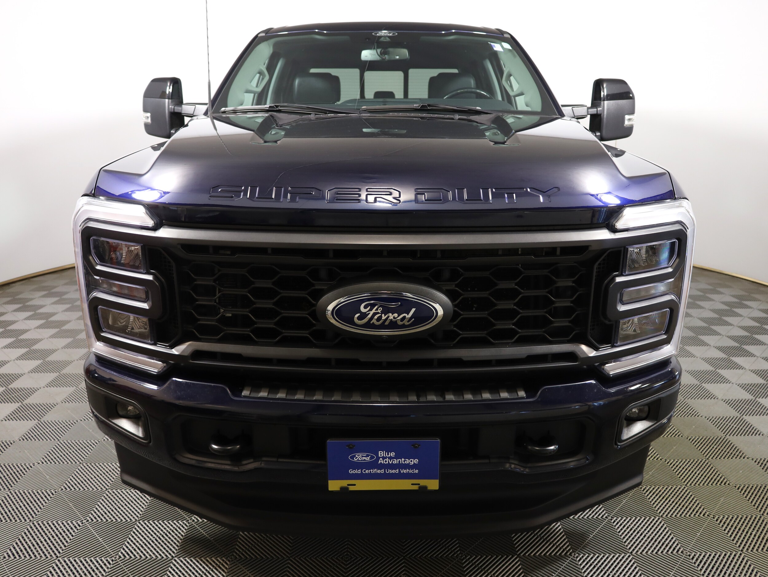 2024 Ford F-350 Lariat photo 2