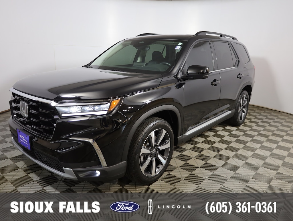 Certified 2024 Honda Pilot Touring SUV