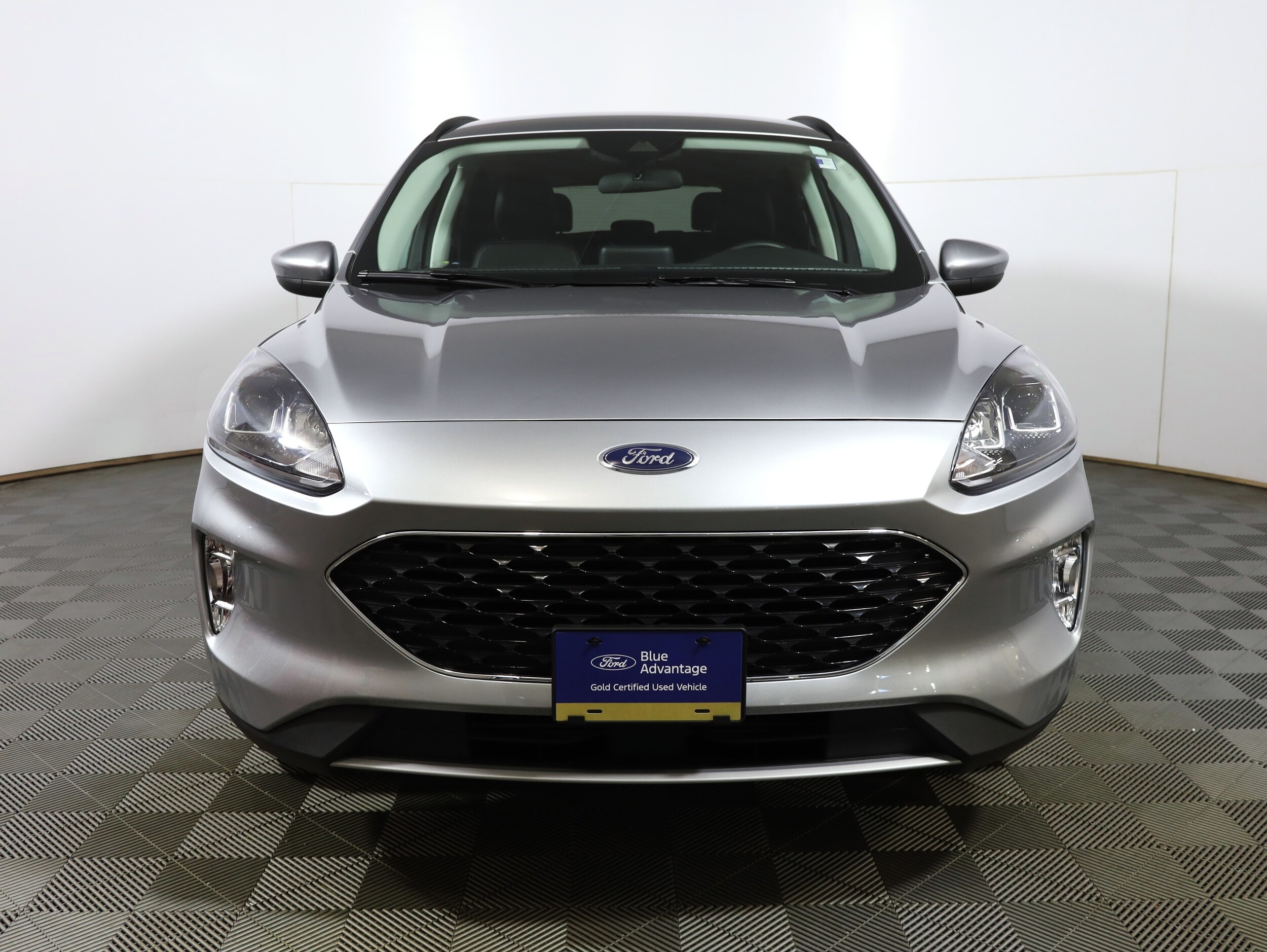 2022 Ford Escape SEL photo 2